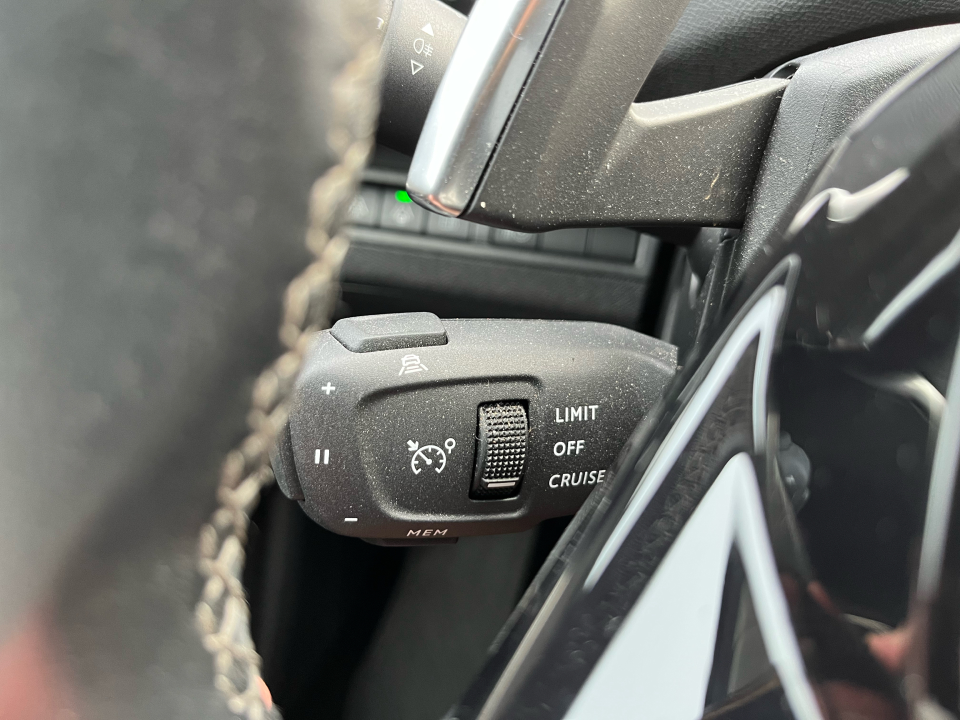 Billede af Peugeot 3008 1,6 PureTech  Plugin-hybrid Allure Pack EAT8 225HK 5d 8g Aut.