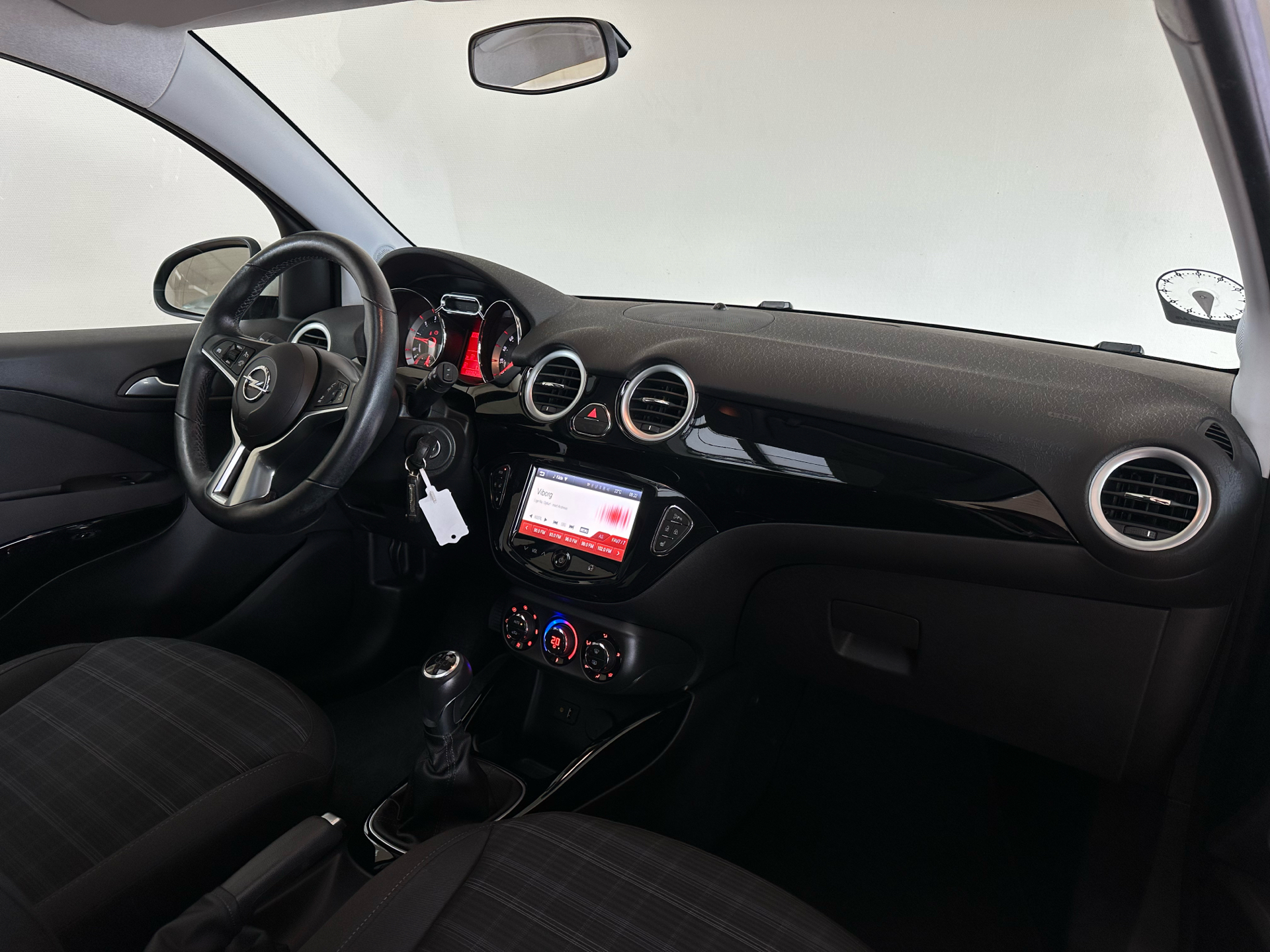 Billede af Opel Adam 1,4 GLAM 87HK 3d