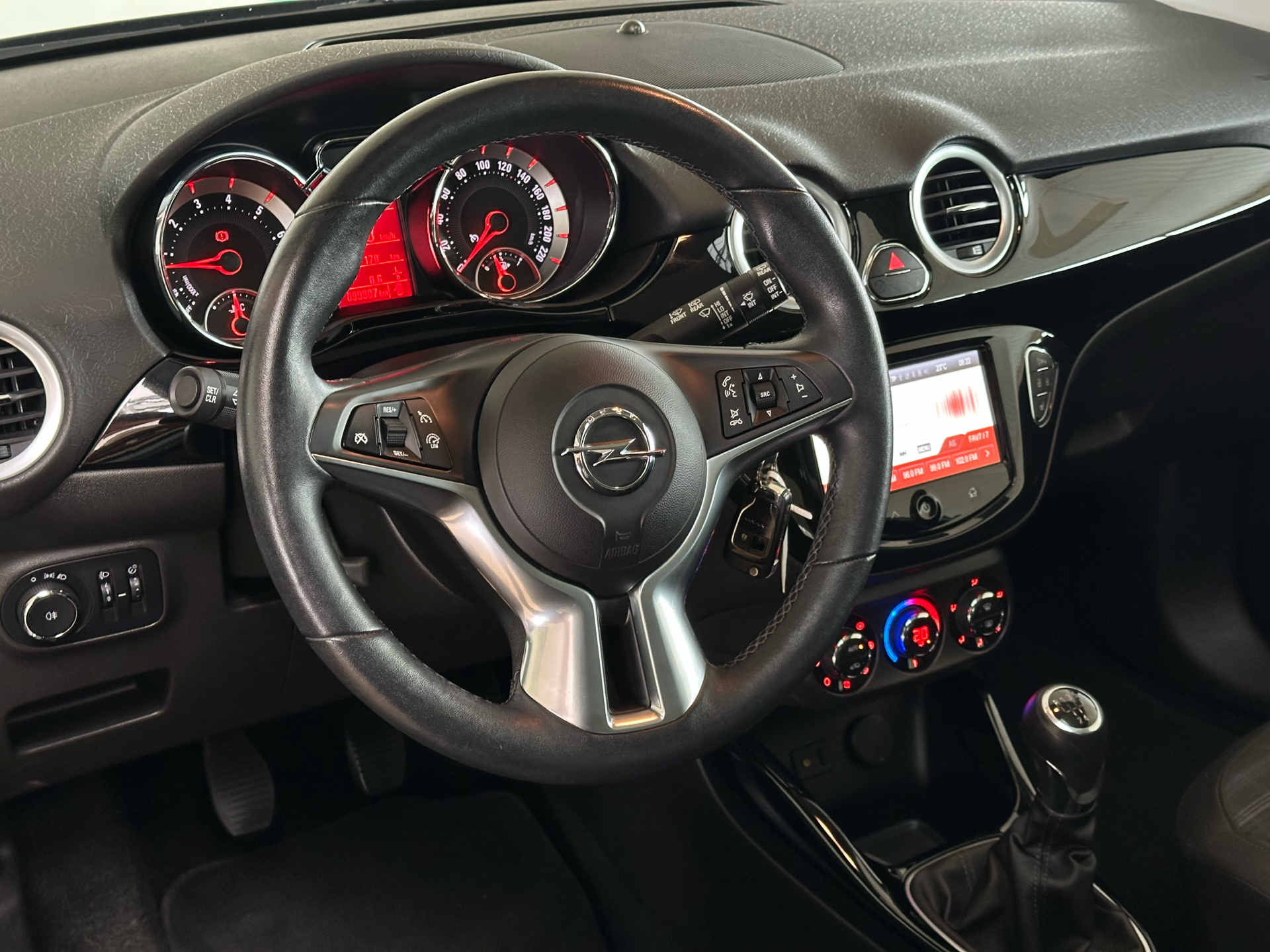 Billede af Opel Adam 1,4 GLAM 87HK 3d