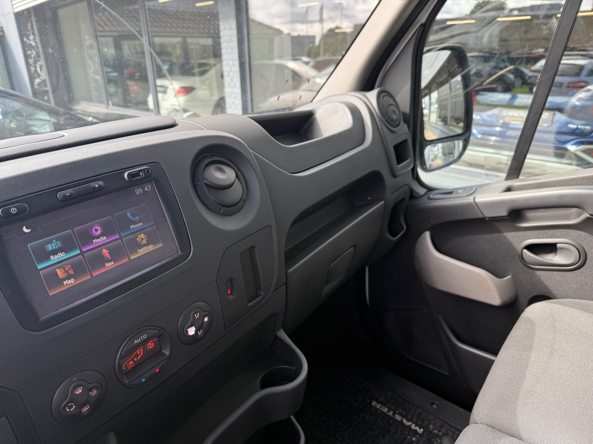 Billede af Renault Master T35 L3H2 2,3 DCI start/stop 170HK Van 6g