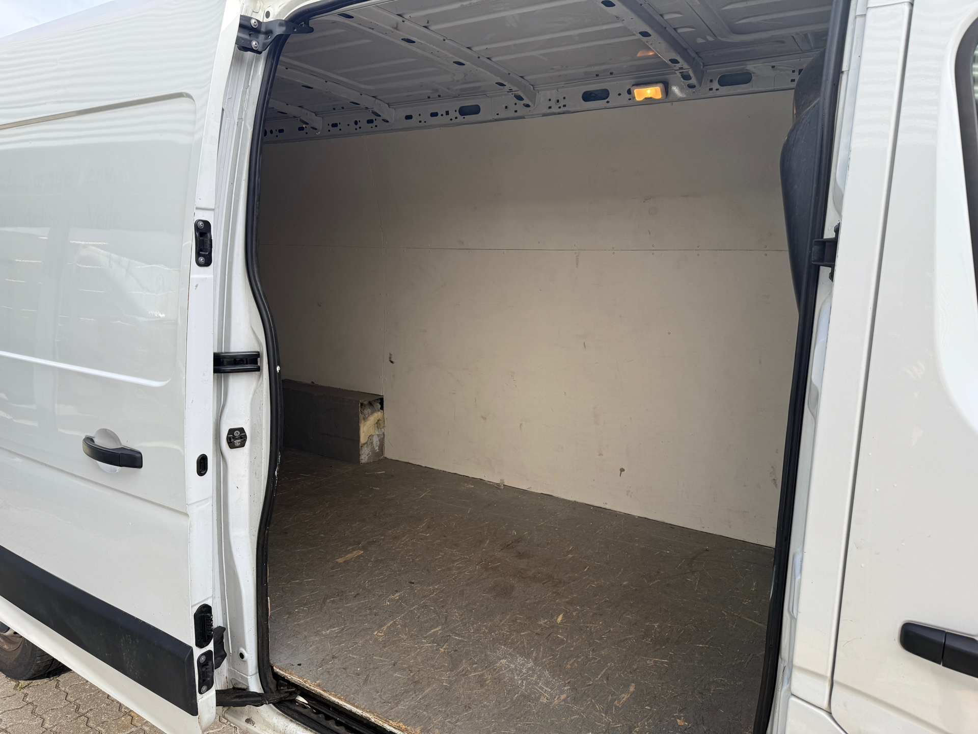 Billede af Renault Master T35 L3H2 2,3 DCI start/stop 170HK Van 6g