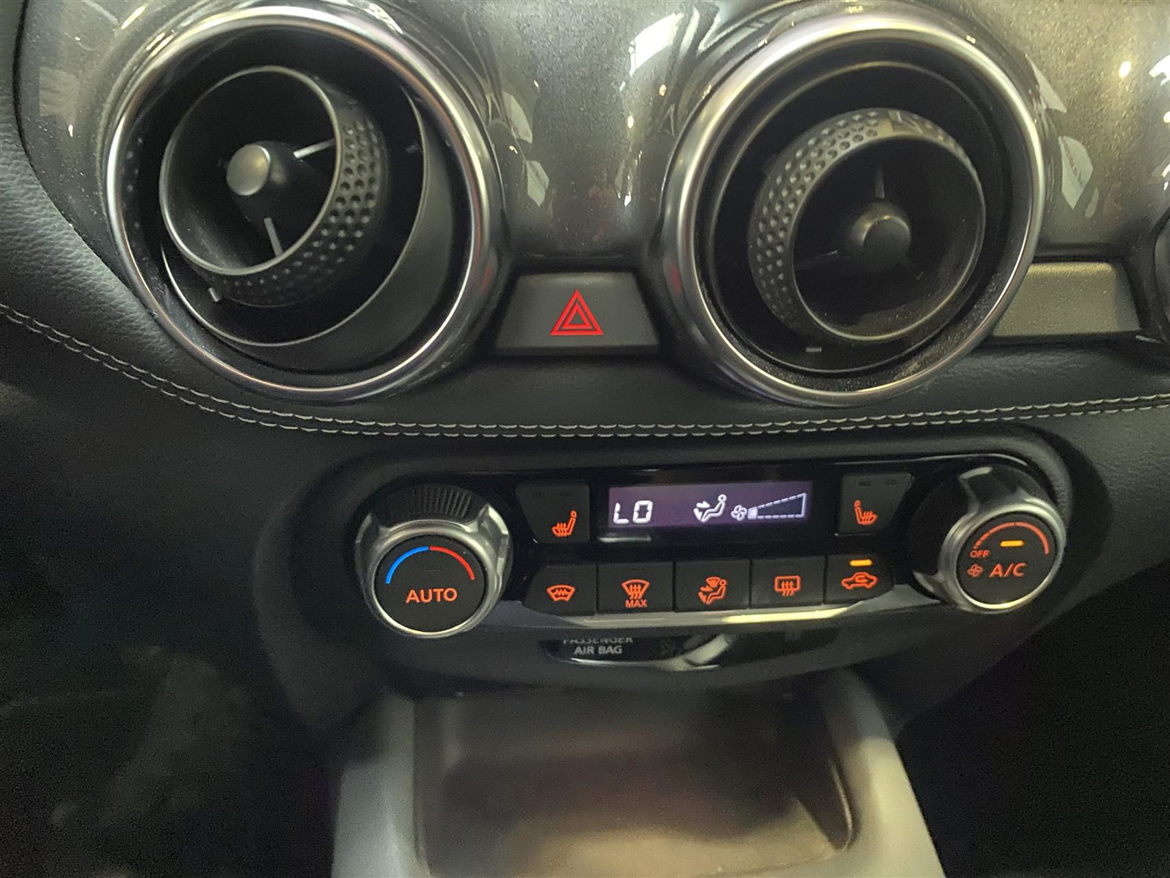 Billede af Nissan Juke 1,0 Dig-T N-Connecta DCT 114HK 5d 7g Aut.