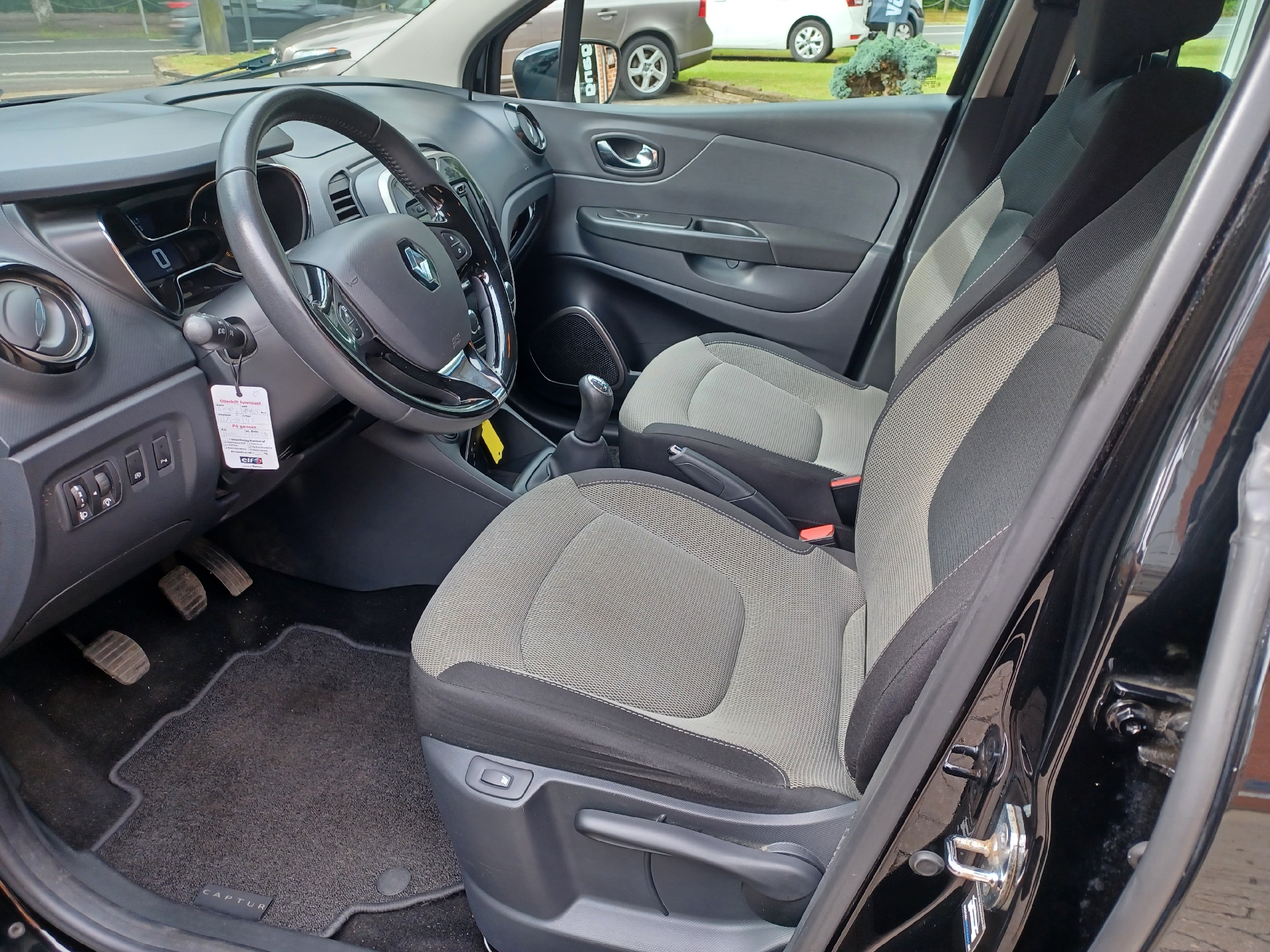 Billede af Renault Captur 0,9 TCE Expression Energy 90HK 5d