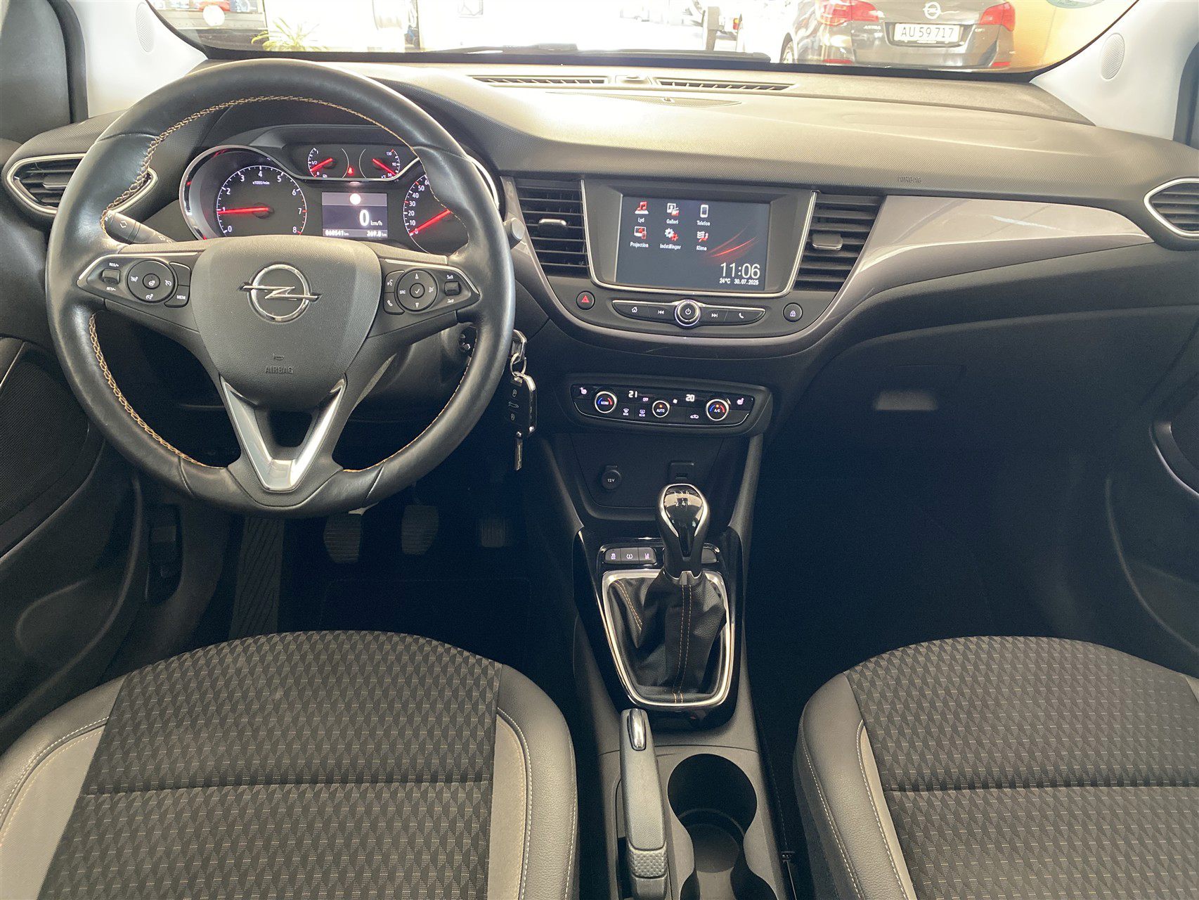 Billede af Opel Crossland X 1,2 Turbo Innovation Start/Stop 110HK 5d 6g