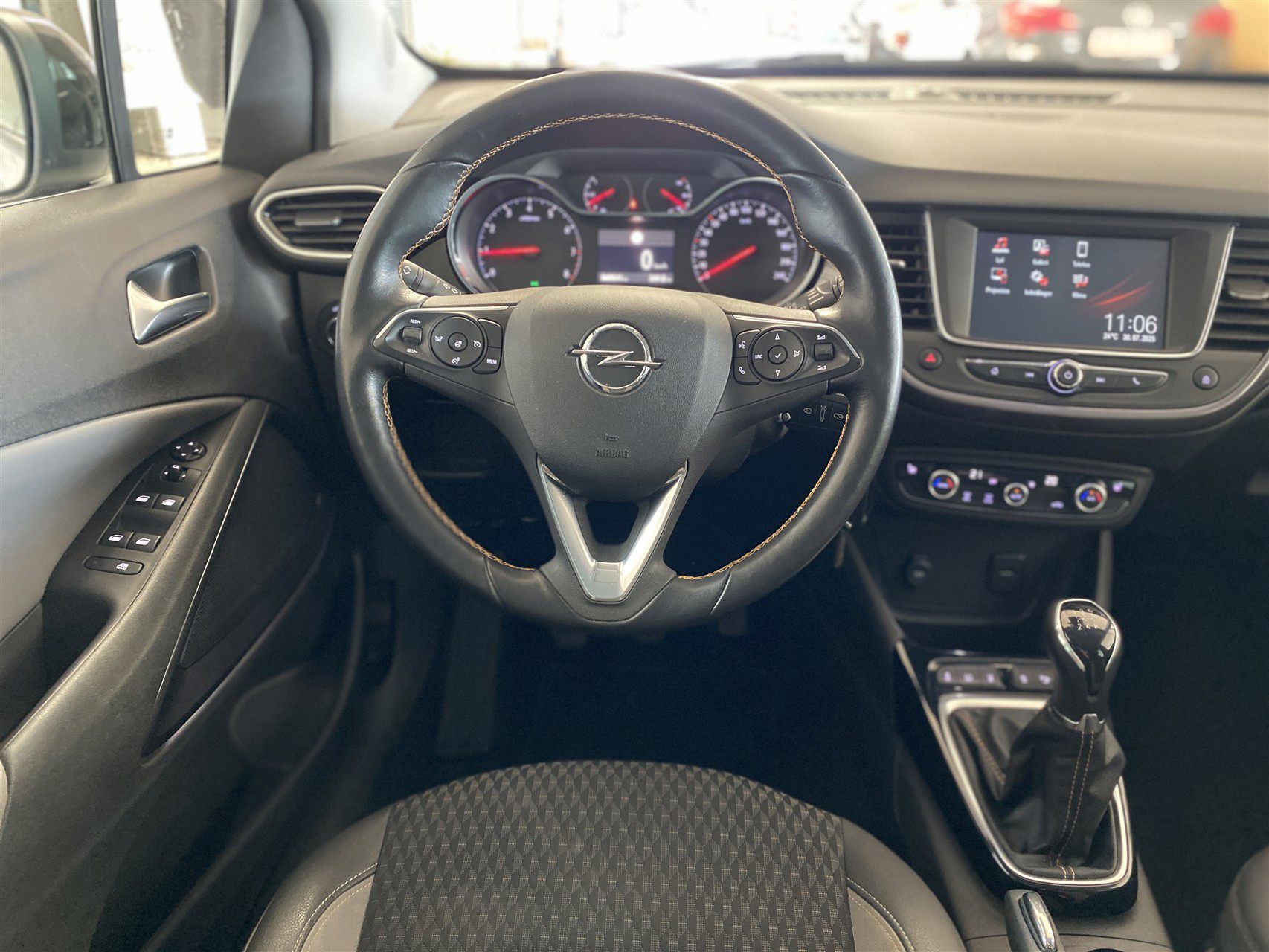 Billede af Opel Crossland X 1,2 Turbo Innovation Start/Stop 110HK 5d 6g