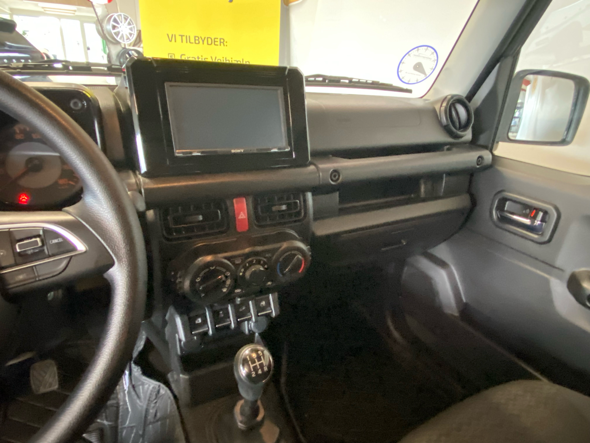 Billede af Suzuki Jimny 1,5 Touch AllGrip 102HK Van