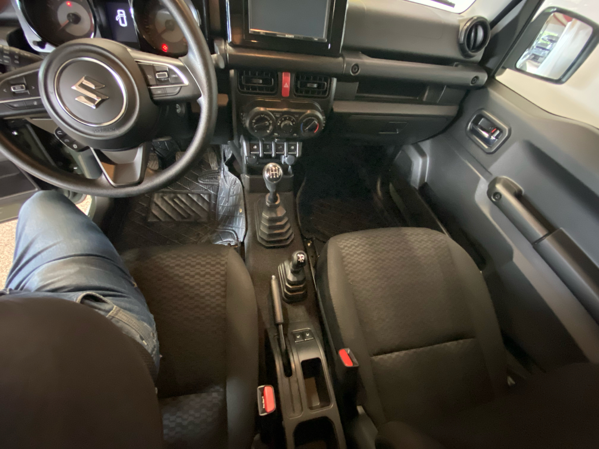 Billede af Suzuki Jimny 1,5 Touch AllGrip 102HK Van