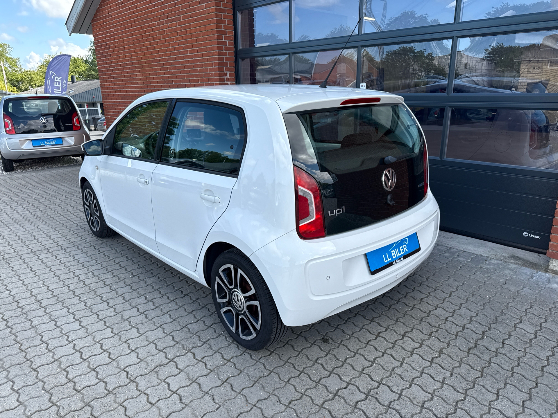 Billede af VW up 1,0 MPI BMT High 75HK 5d