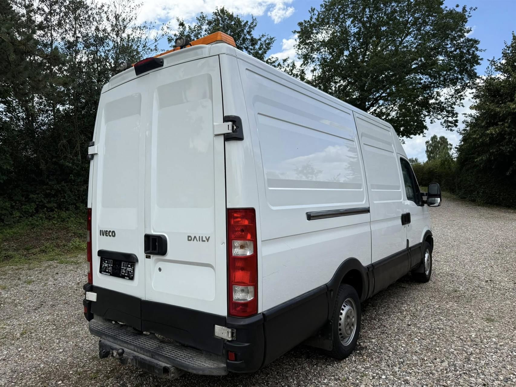 Billede af Iveco Daily 35S13 15,6m3 2,3 D 126HK Van Aut.