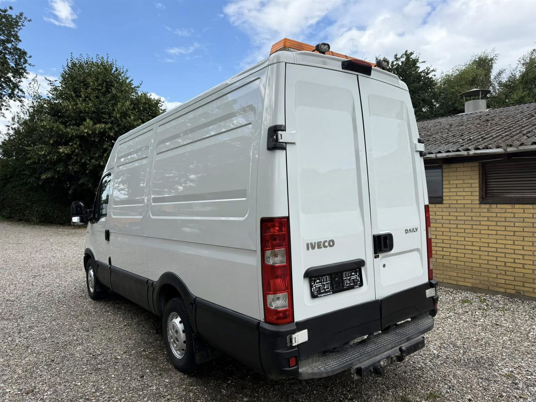Billede af Iveco Daily 35S13 15,6m3 2,3 D 126HK Van Aut.