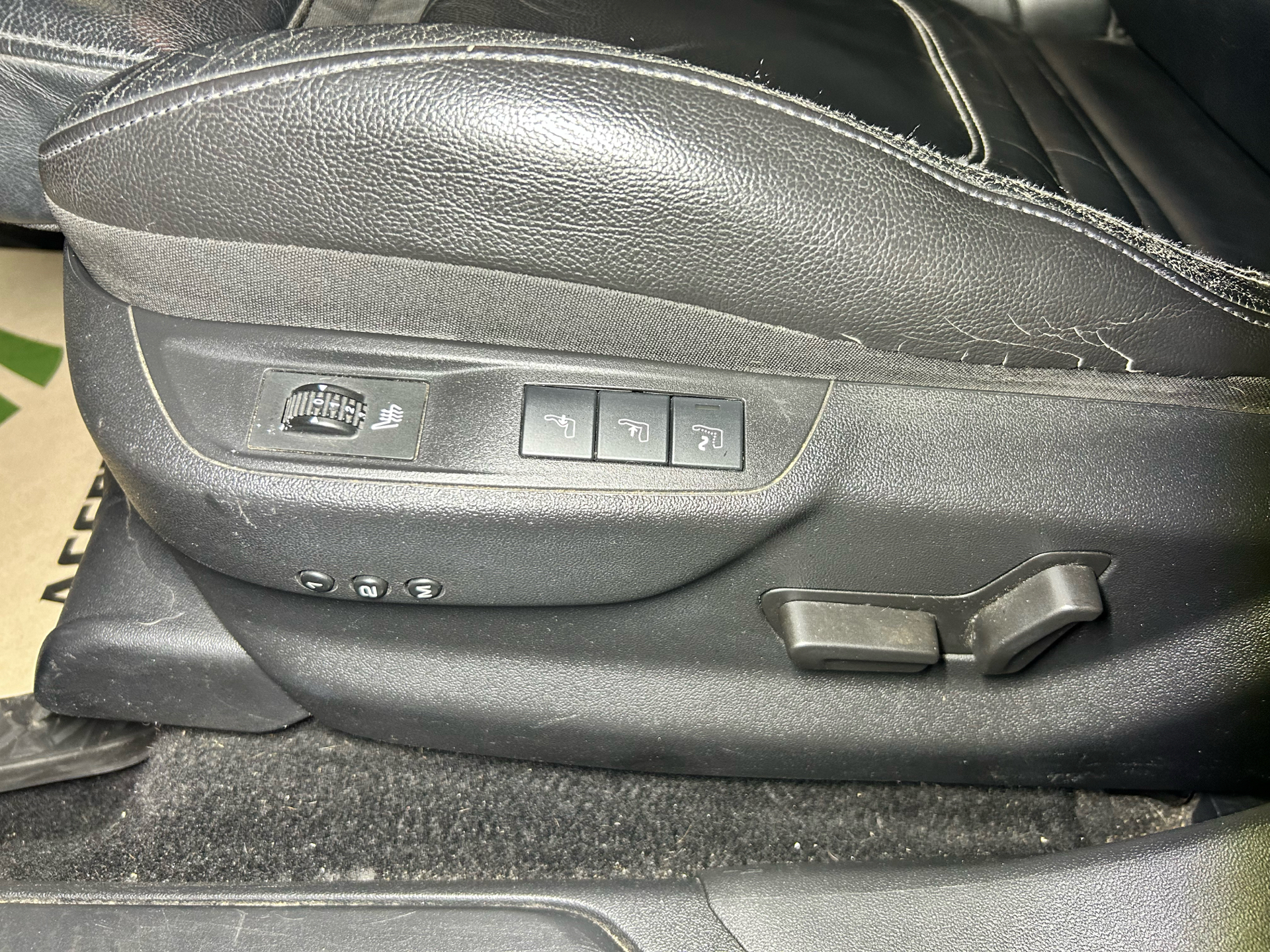 Billede af Citroën DS5 1,6 e-HDi Design E6G 110HK 5d 6g Aut.