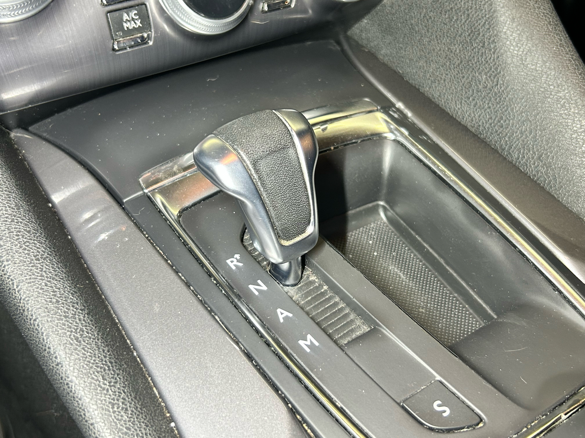 Billede af Citroën DS5 1,6 e-HDi Design E6G 110HK 5d 6g Aut.