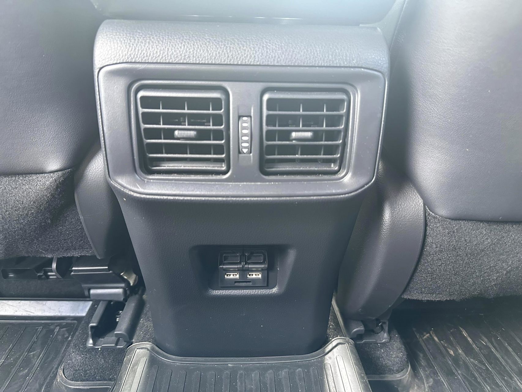 Billede af Toyota RAV4 Plug-in 2,5 Plugin-hybrid H3 Style AWD 306HK 5d 6g Aut.