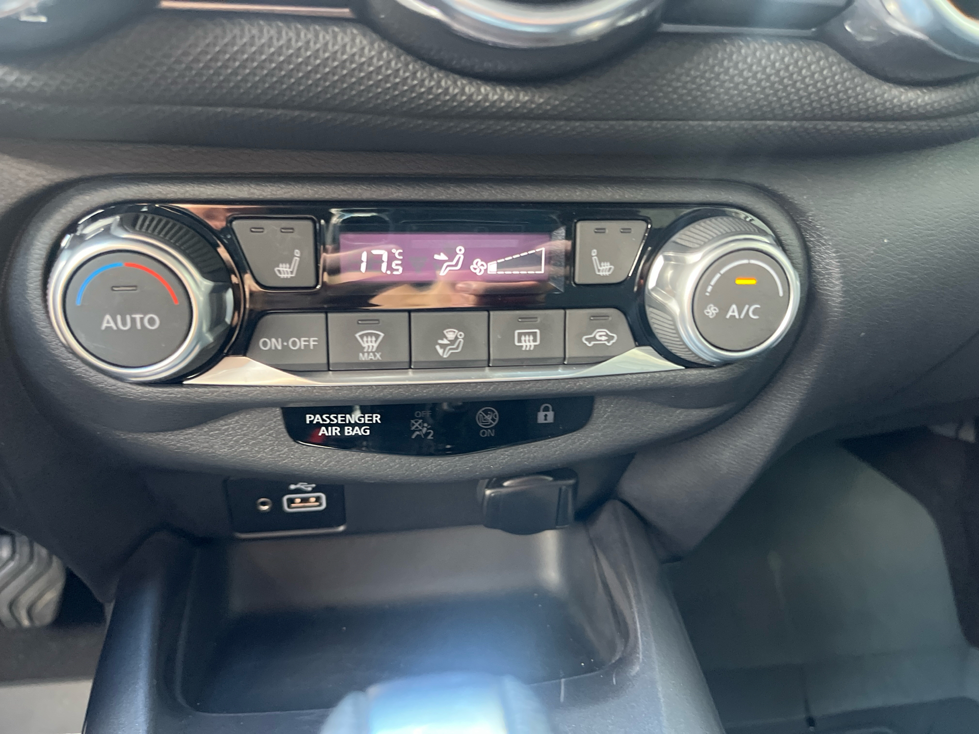Billede af Nissan Juke 1,0 Dig-T Acenta DCT 114HK 5d 7g Aut.