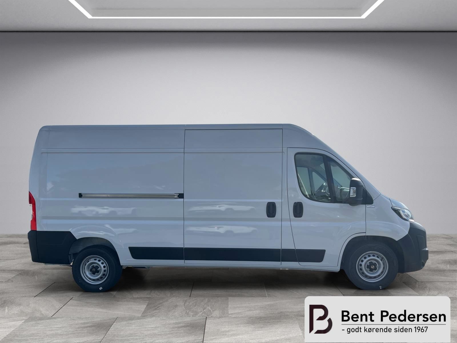 Billede af Citroën Jumper 35H L3H2 2,2 Blue HDi Masterline EAT8 180HK Van 8g Aut.