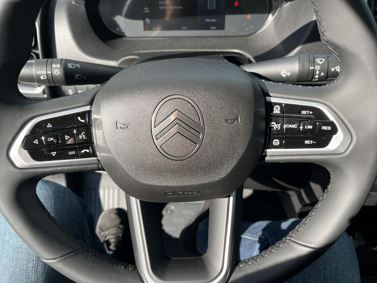 Billede af Citroën Jumper 35H L3H2 2,2 Blue HDi Masterline EAT8 180HK Van 8g Aut.