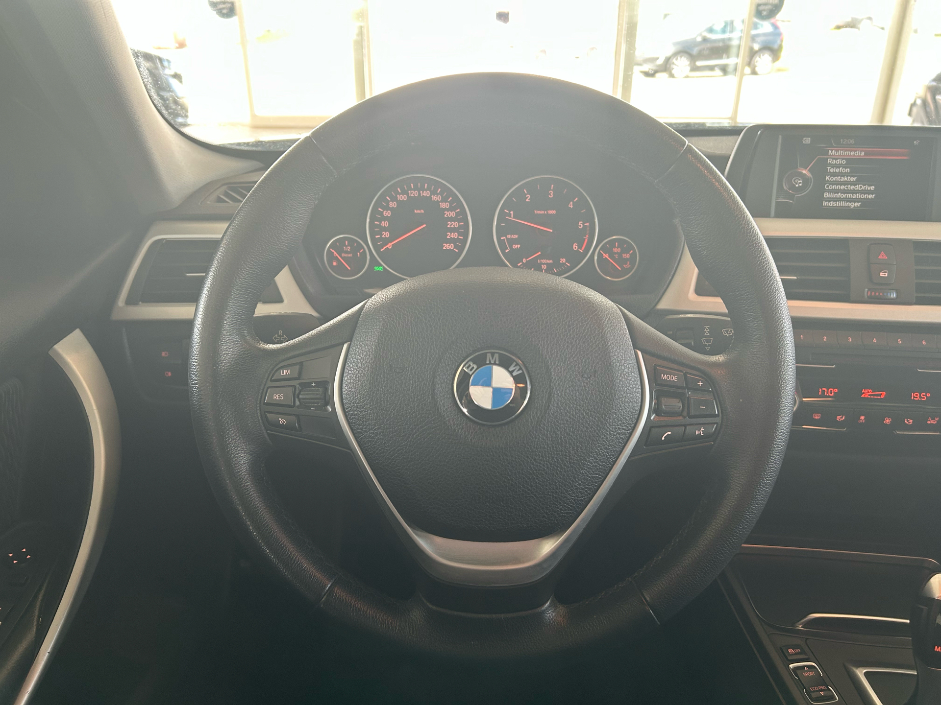 Billede af BMW 320d 2,0 D Steptronic 190HK 8g Aut.