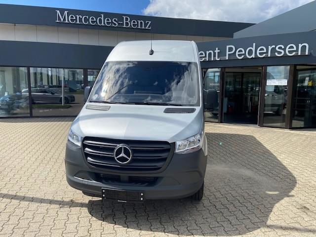 Billede af Mercedes-Benz Sprinter 317 2,0 CDI A2 H2 RWD 9G-Tronic 170HK Van Aut.