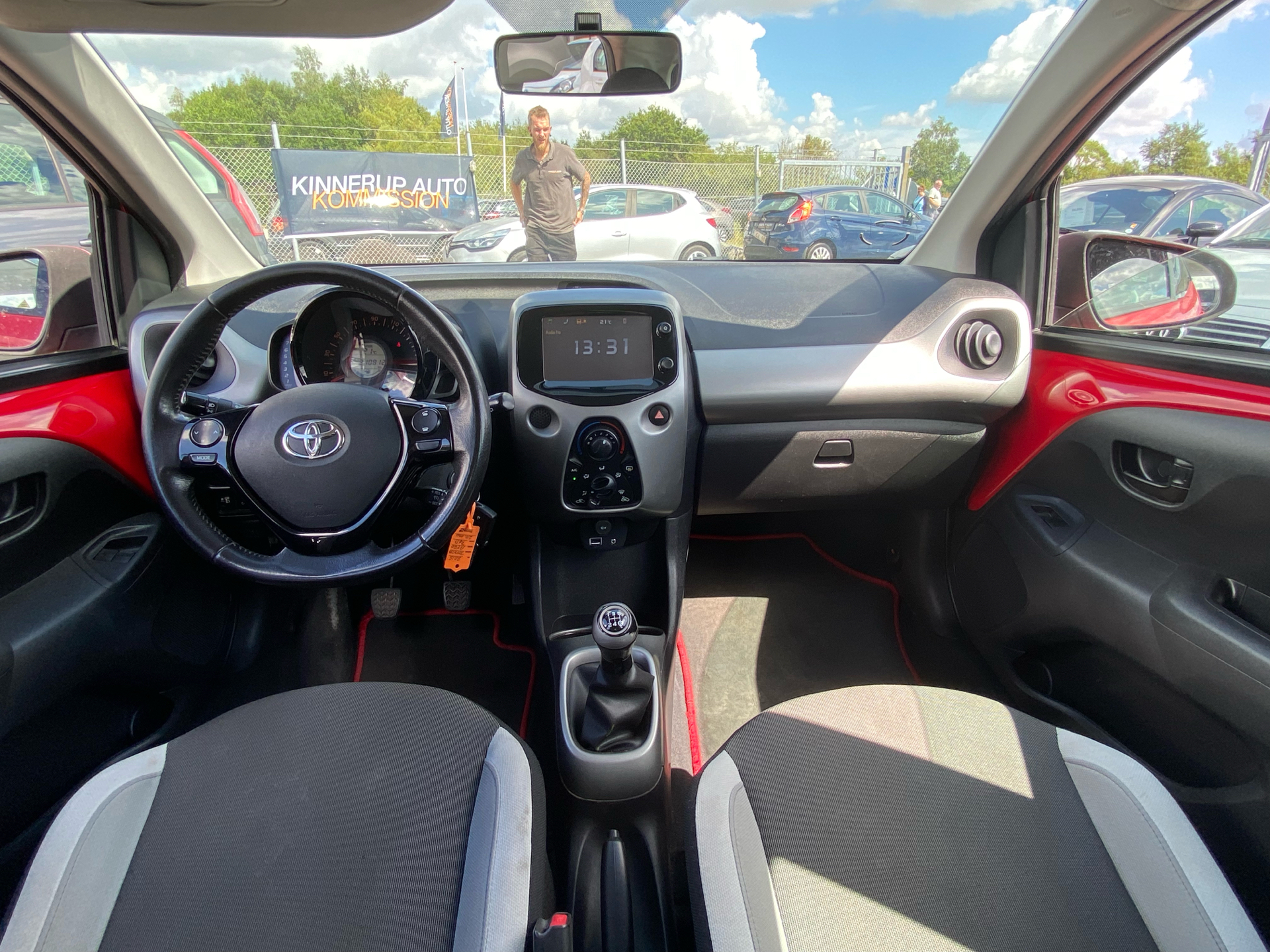 Billede af Toyota Aygo 1,0 VVT-I X-Play + X-Touch 69HK 5d