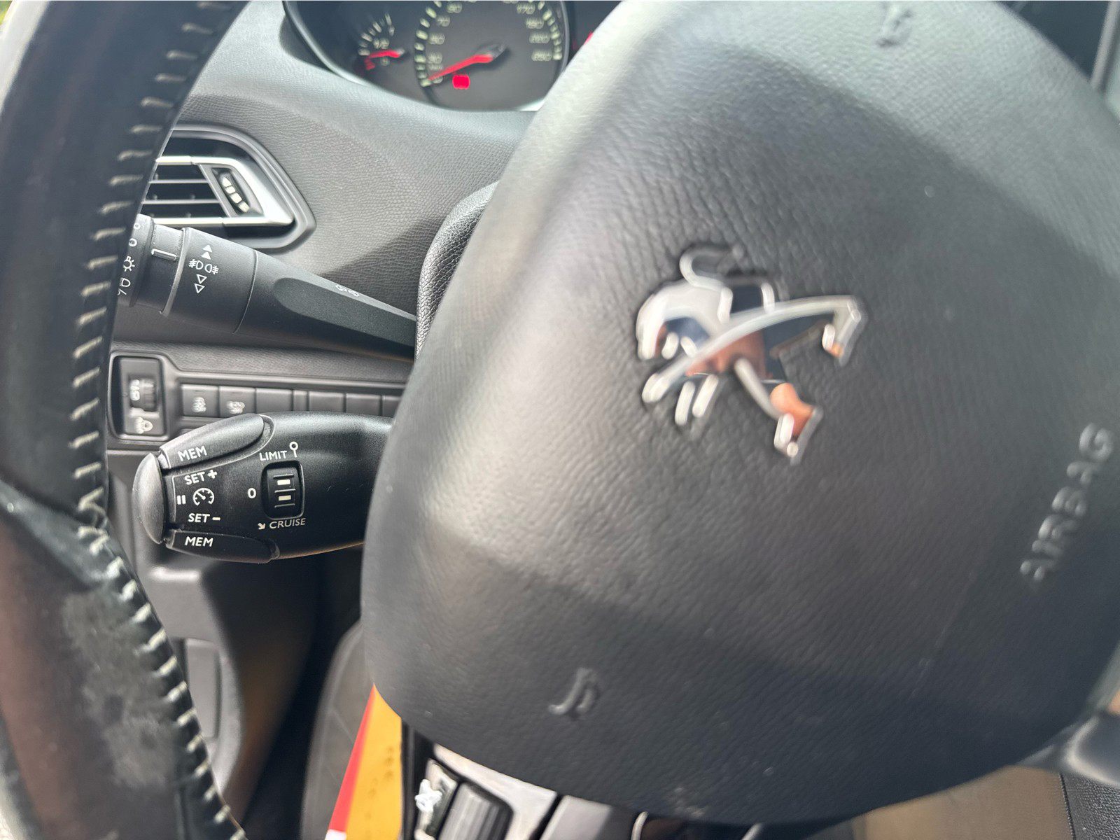 Billede af Peugeot 308 1,6 BlueHDi Style 120HK 5d