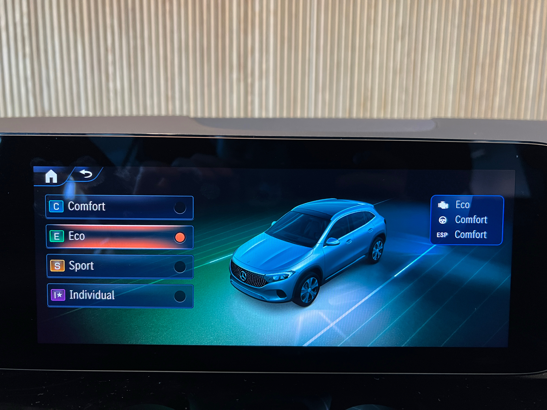 Billede af Mercedes-Benz EQA 250+ EL Progressive 190HK 5d Aut.