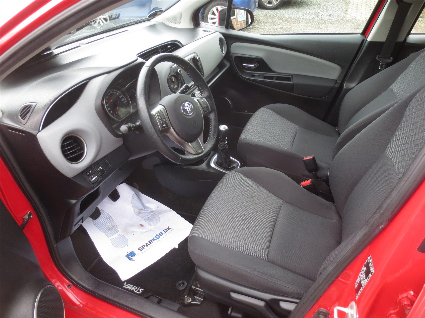 Billede af Toyota Yaris 1,3 VVT-I T2 100HK 5d 6g