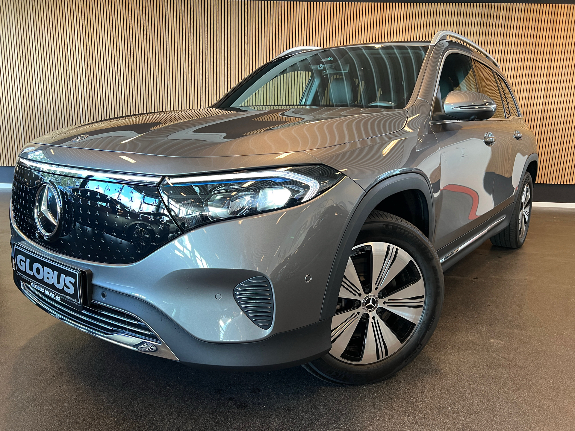 Billede af Mercedes-Benz EQB 300 EL Progressive 7 pers. 4Matic 228HK 5d Aut.