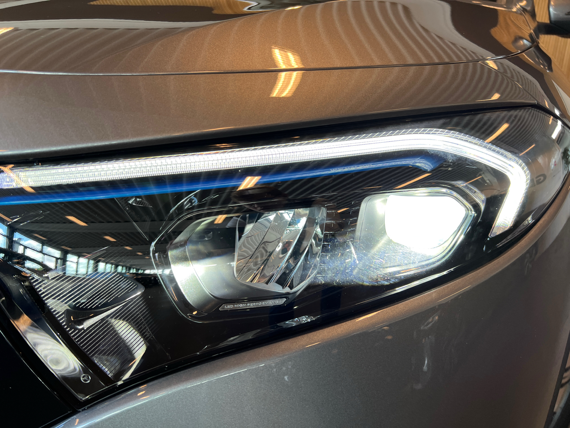 Billede af Mercedes-Benz EQB 300 EL Progressive 7 pers. 4Matic 228HK 5d Aut.