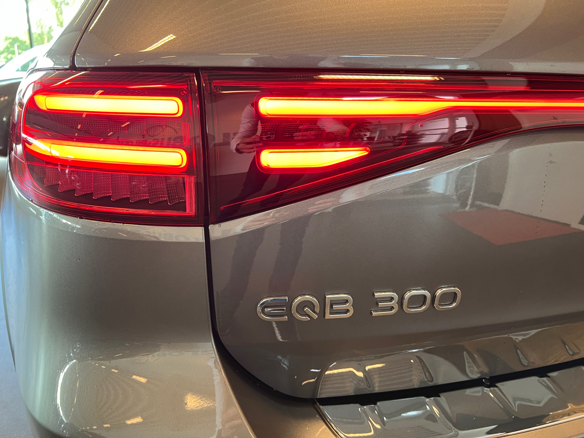 Billede af Mercedes-Benz EQB 300 EL Progressive 7 pers. 4Matic 228HK 5d Aut.