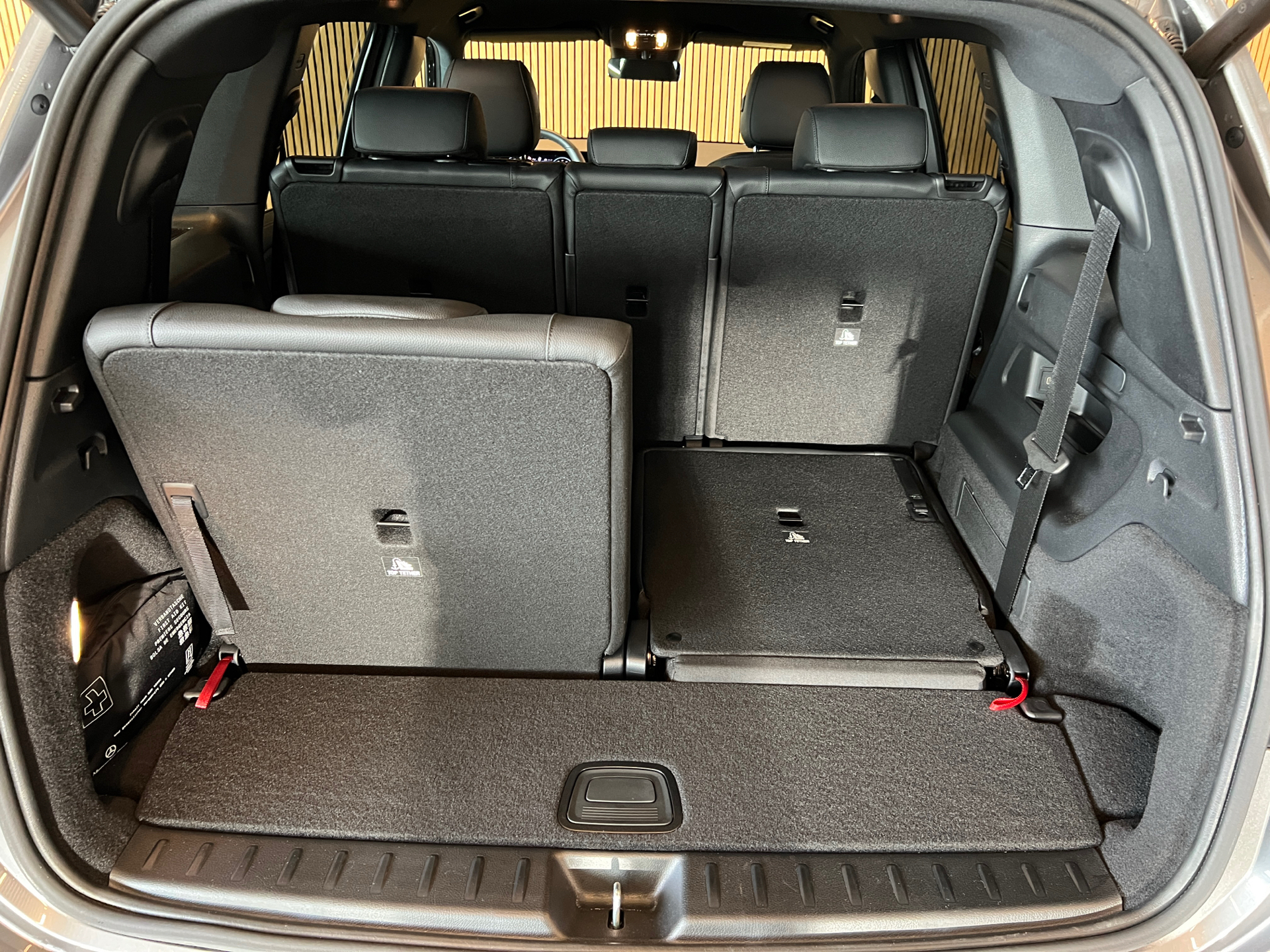 Billede af Mercedes-Benz EQB 300 EL Progressive 7 pers. 4Matic 228HK 5d Aut.