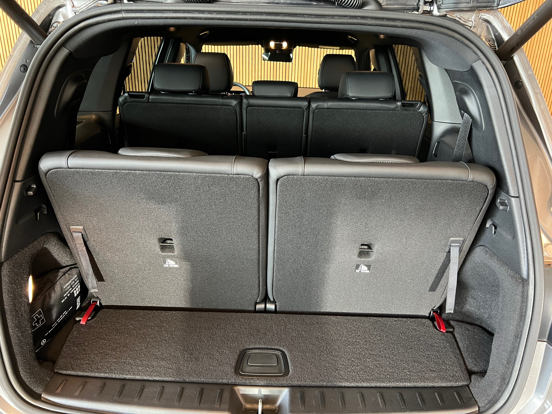 Billede af Mercedes-Benz EQB 300 EL Progressive 7 pers. 4Matic 228HK 5d Aut.