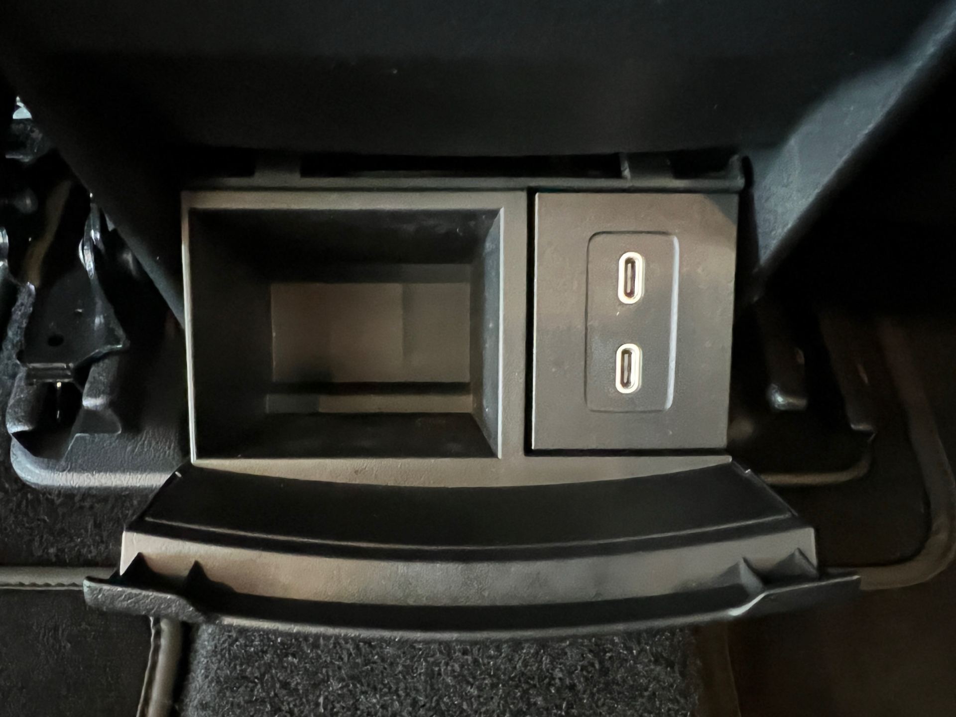 Billede af Mercedes-Benz EQB 300 EL Progressive 7 pers. 4Matic 228HK 5d Aut.