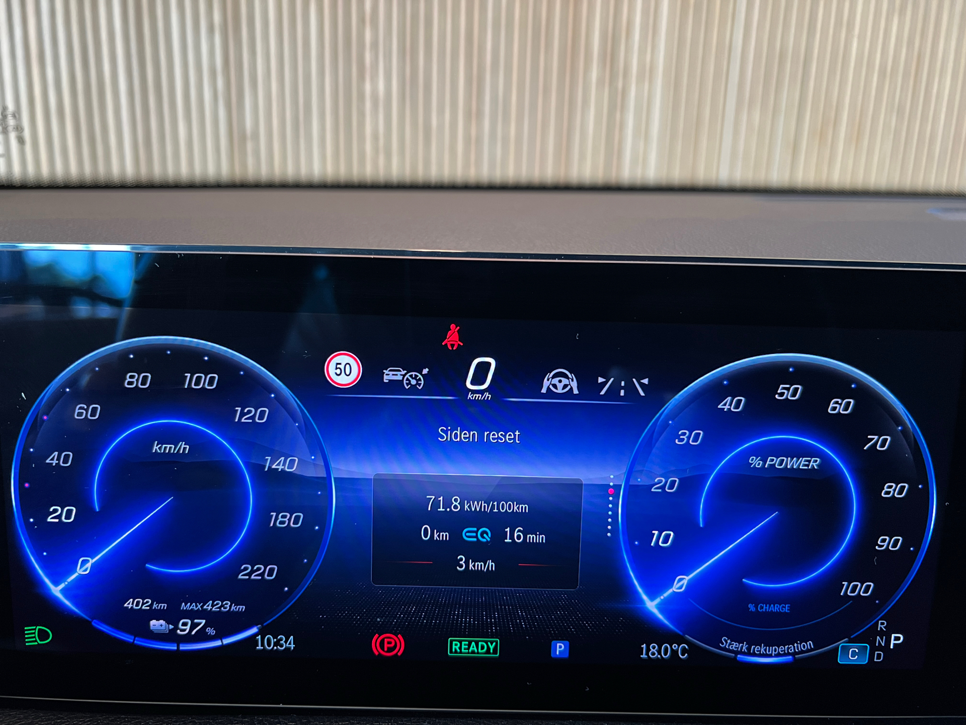 Billede af Mercedes-Benz EQB 300 EL Progressive 7 pers. 4Matic 228HK 5d Aut.