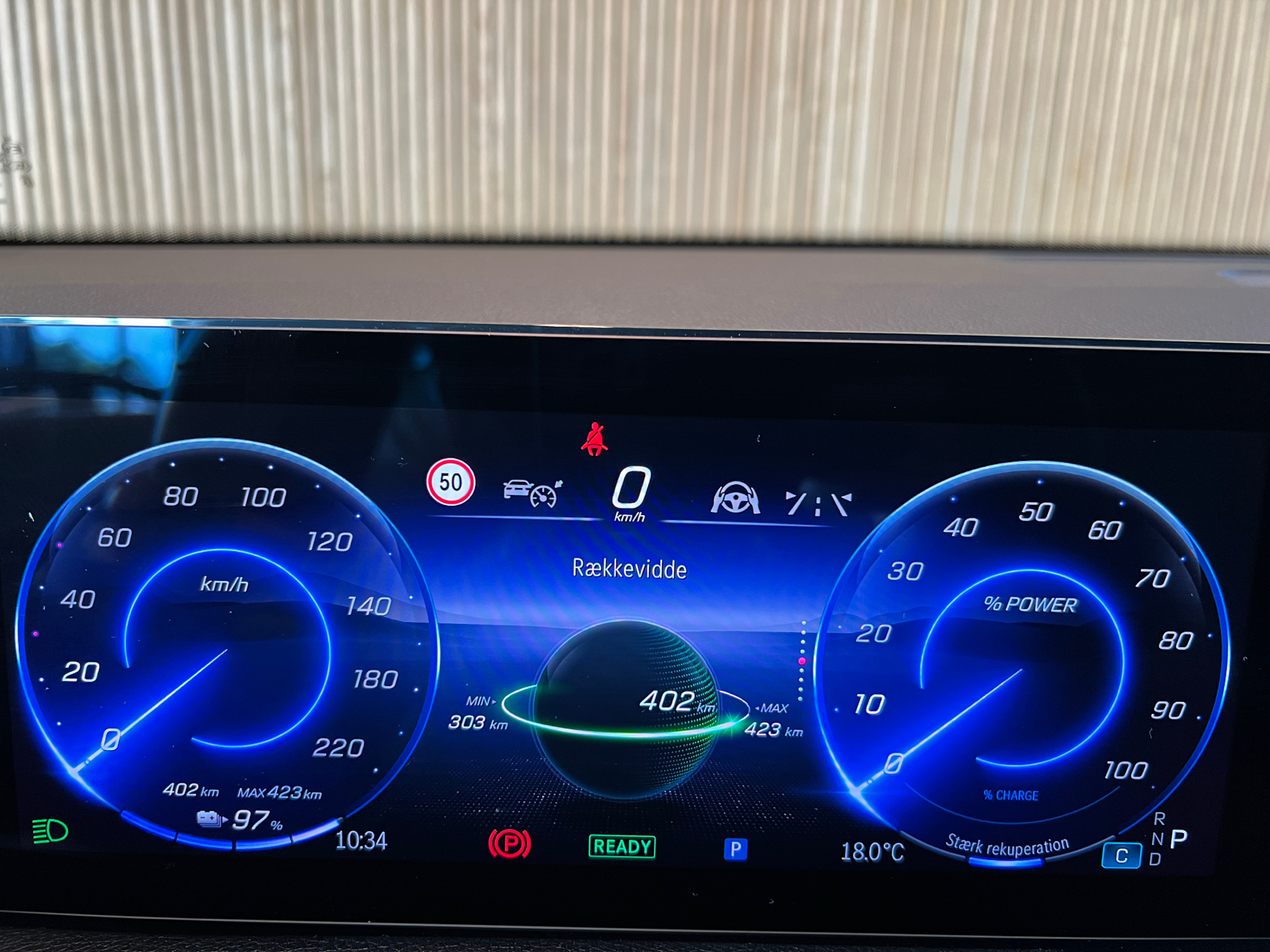 Billede af Mercedes-Benz EQB 300 EL Progressive 7 pers. 4Matic 228HK 5d Aut.