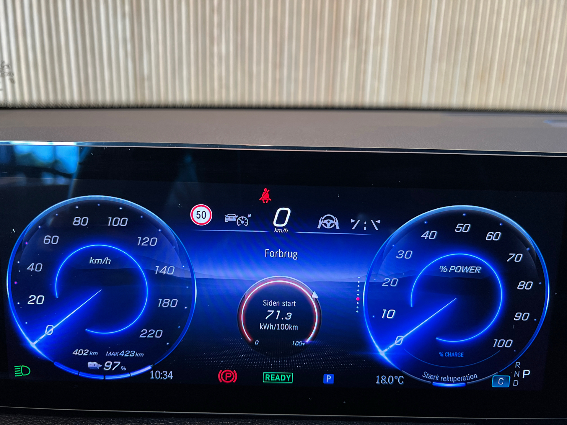 Billede af Mercedes-Benz EQB 300 EL Progressive 7 pers. 4Matic 228HK 5d Aut.