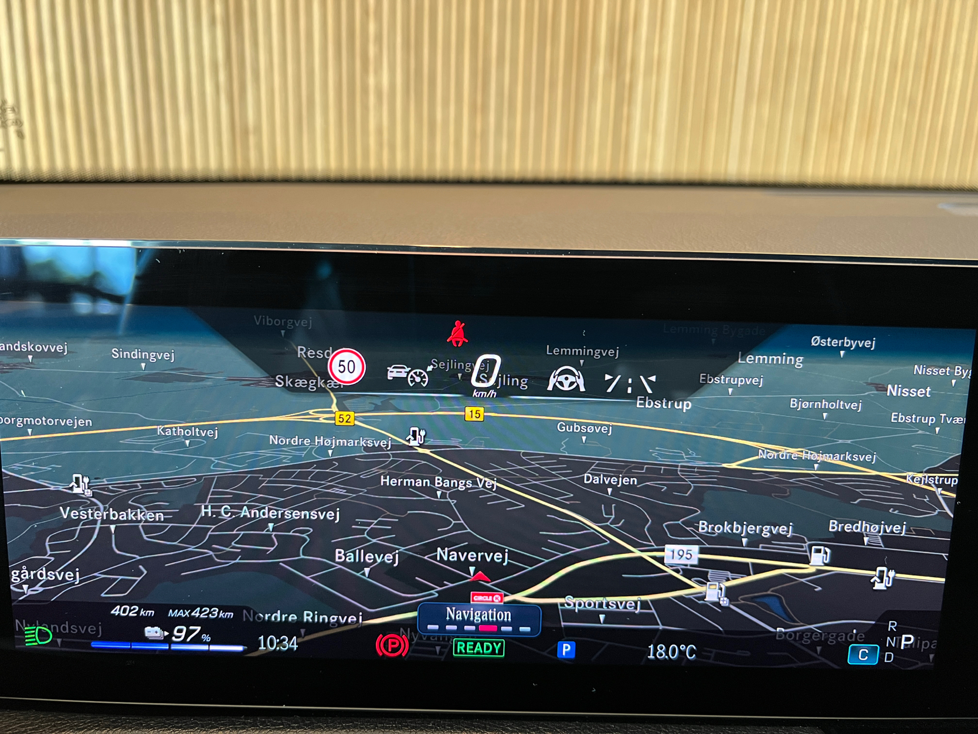 Billede af Mercedes-Benz EQB 300 EL Progressive 7 pers. 4Matic 228HK 5d Aut.