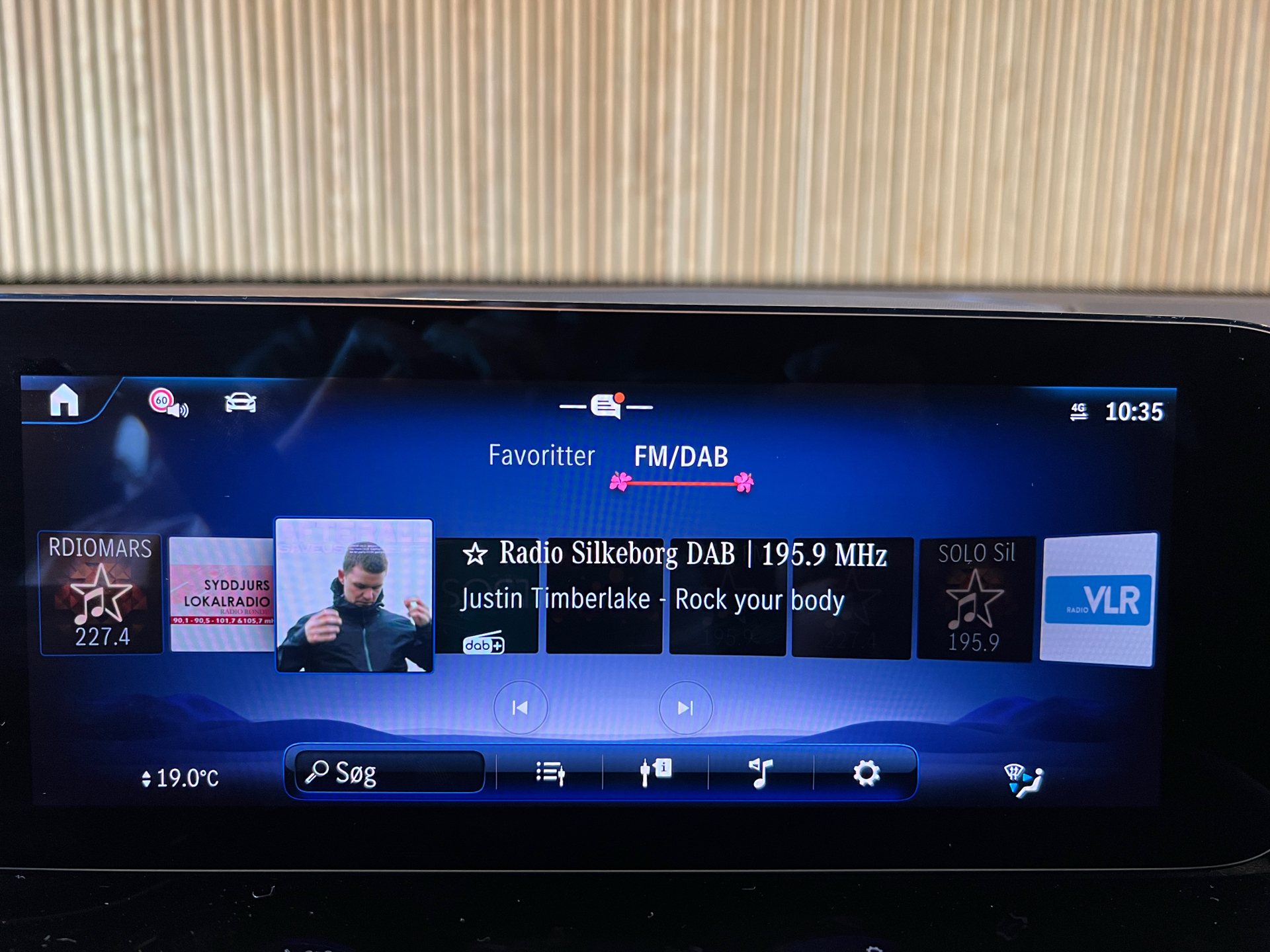 Billede af Mercedes-Benz EQB 300 EL Progressive 7 pers. 4Matic 228HK 5d Aut.