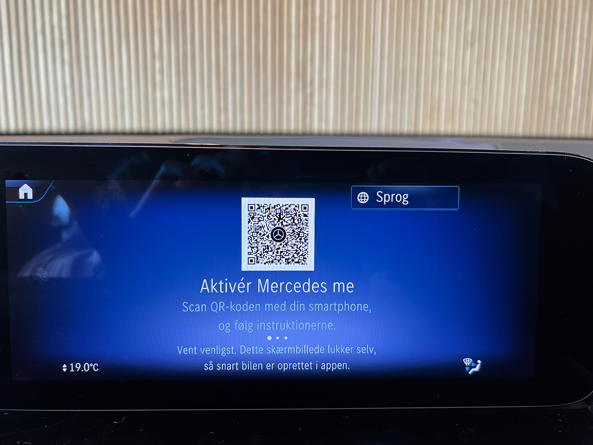 Billede af Mercedes-Benz EQB 300 EL Progressive 7 pers. 4Matic 228HK 5d Aut.