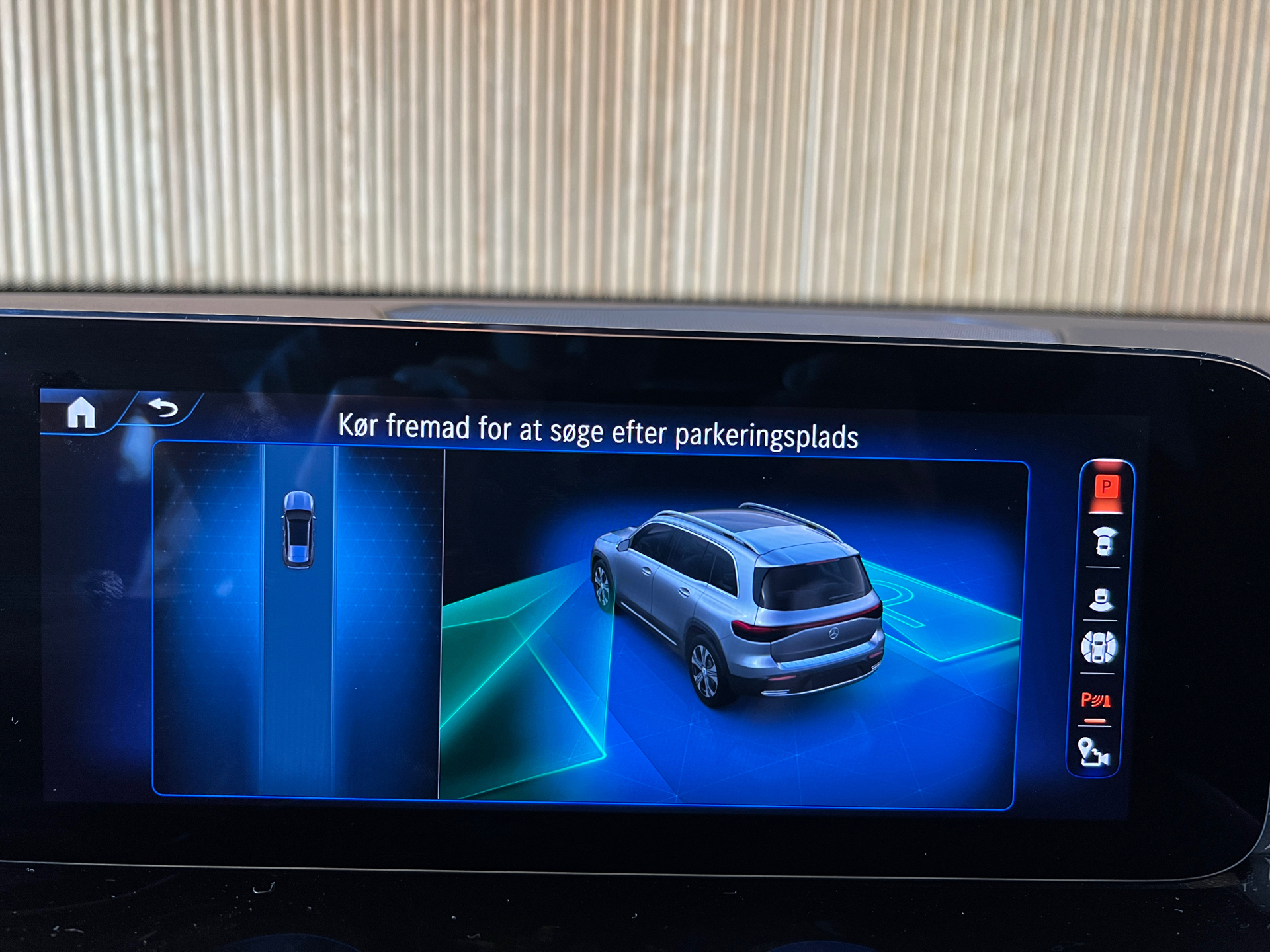 Billede af Mercedes-Benz EQB 300 EL Progressive 7 pers. 4Matic 228HK 5d Aut.