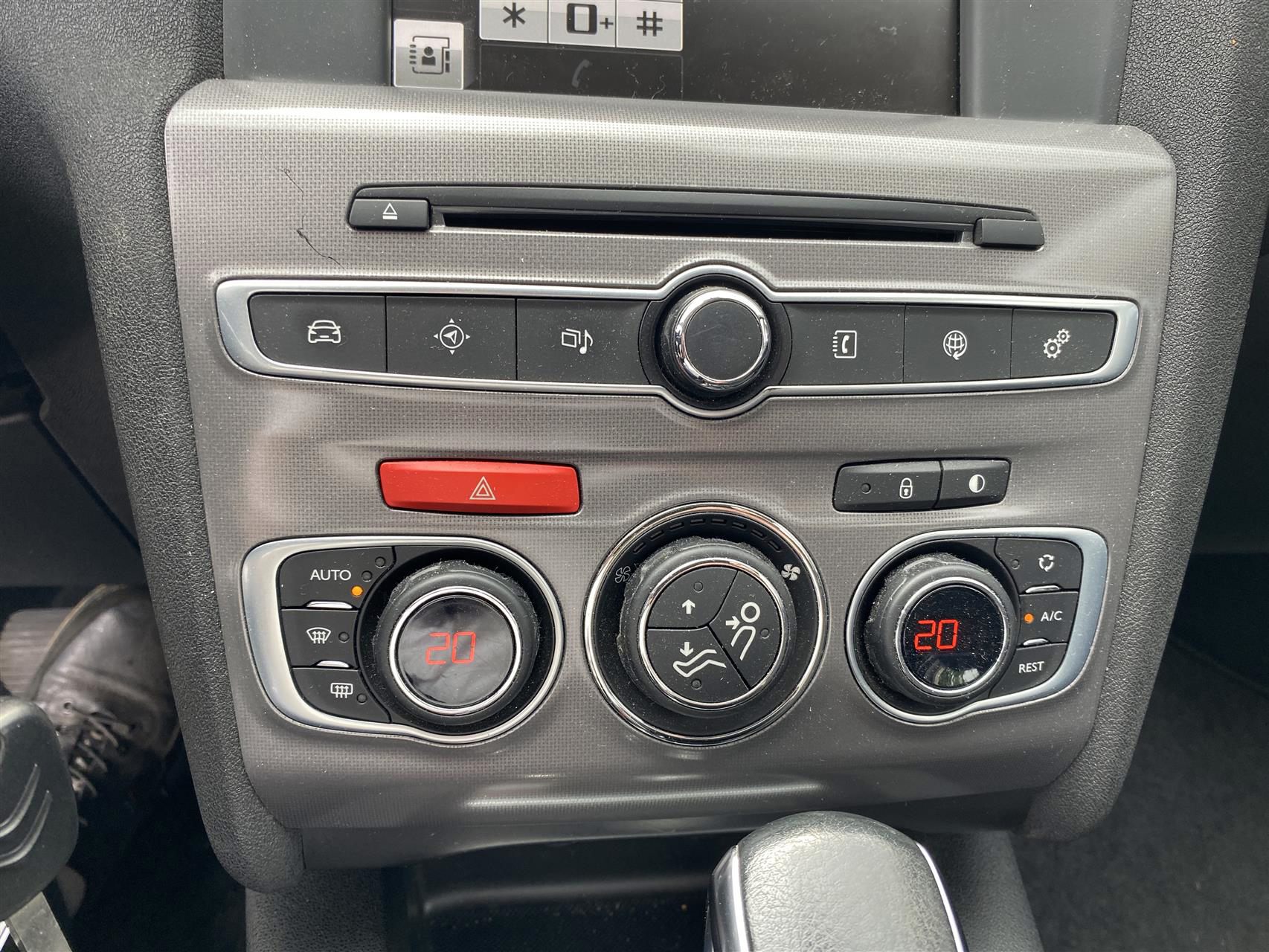 Billede af Citroën C4 1,6 Blue HDi Feel Complet start/stop 120HK 5d