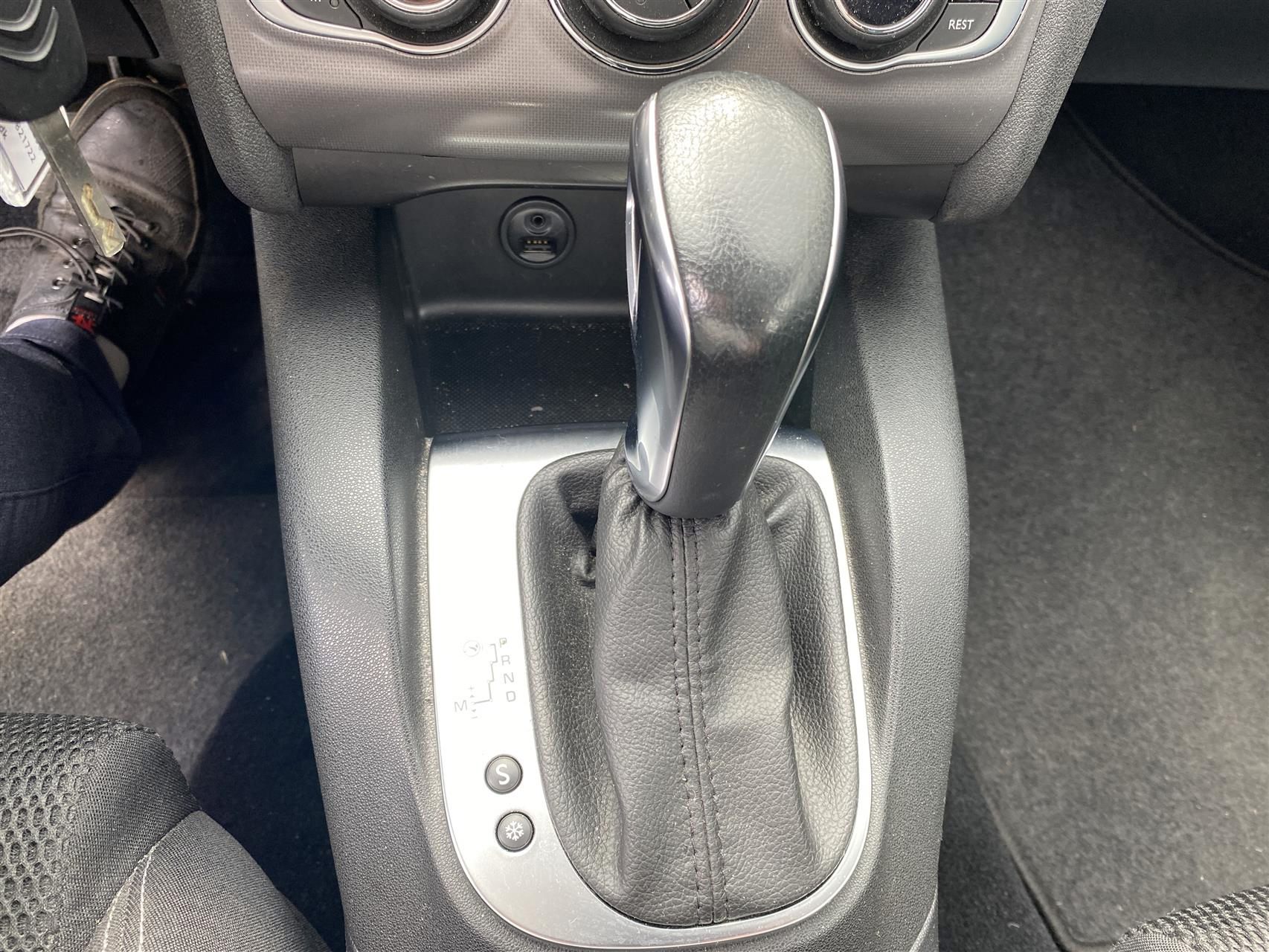 Billede af Citroën C4 1,6 Blue HDi Feel Complet start/stop 120HK 5d