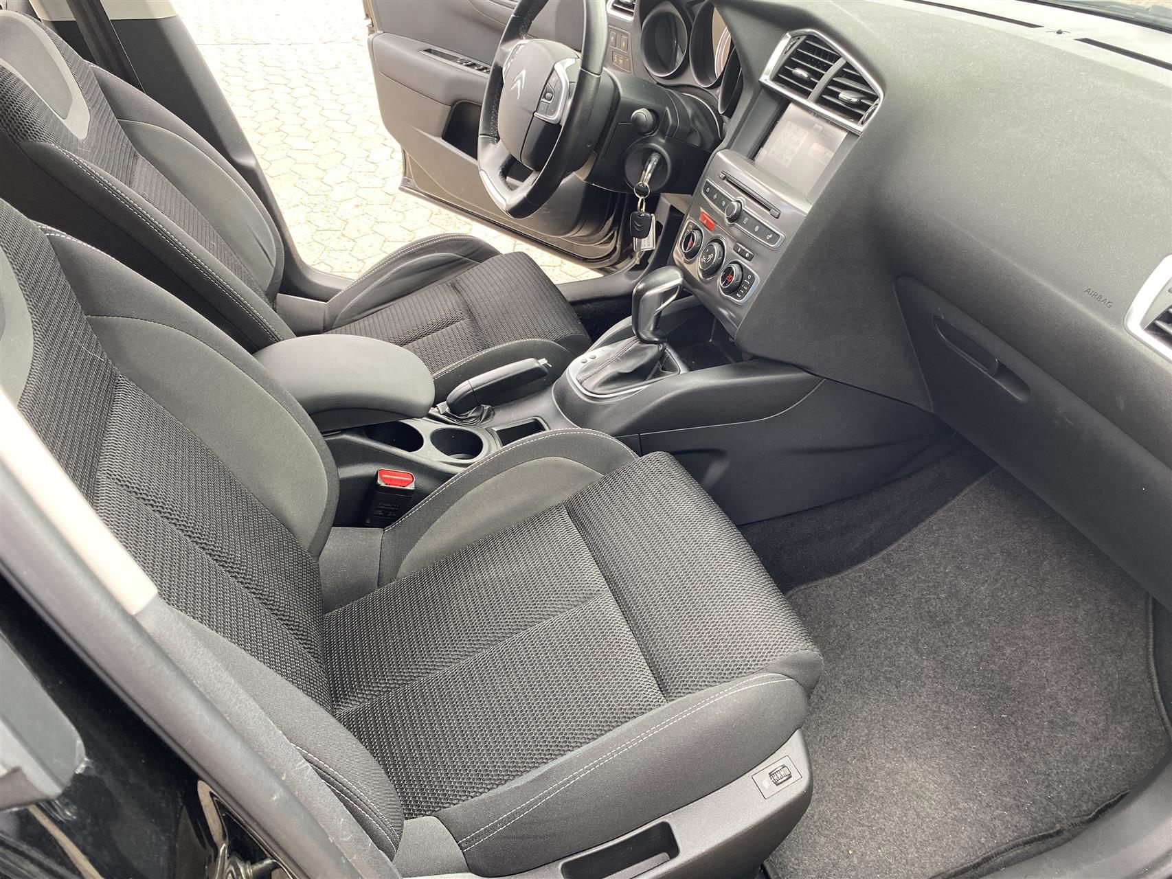 Billede af Citroën C4 1,6 Blue HDi Feel Complet start/stop 120HK 5d