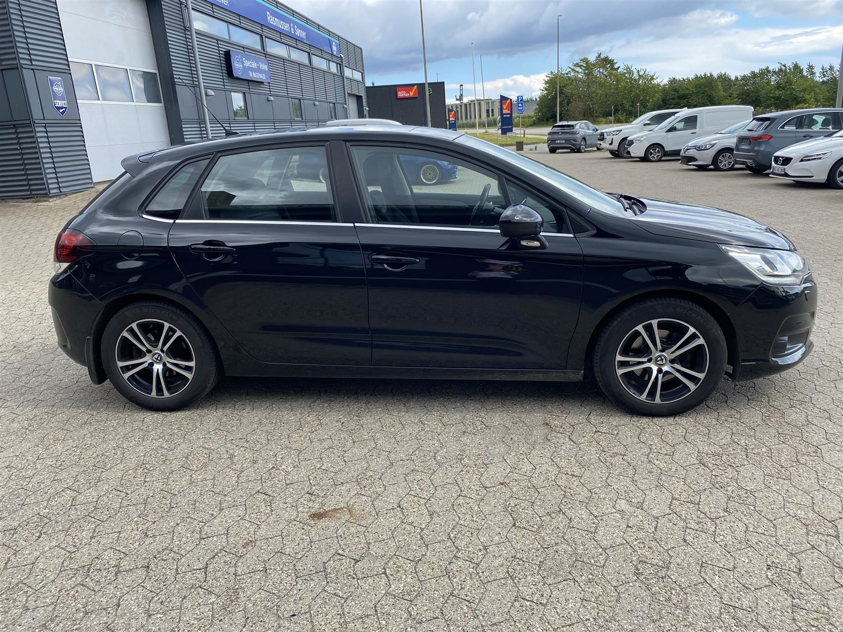 Billede af Citroën C4 1,6 Blue HDi Feel Complet start/stop 120HK 5d