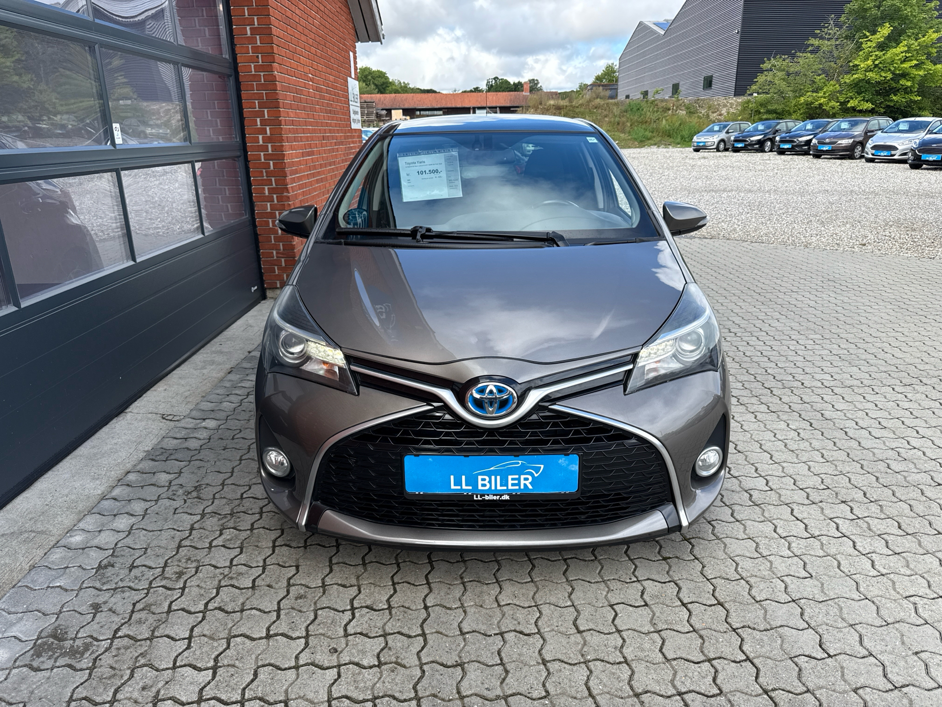 Billede af Toyota Yaris 1,5 Hybrid H2 Style Luksus E-CVT 100HK 5d Trinl. Gear