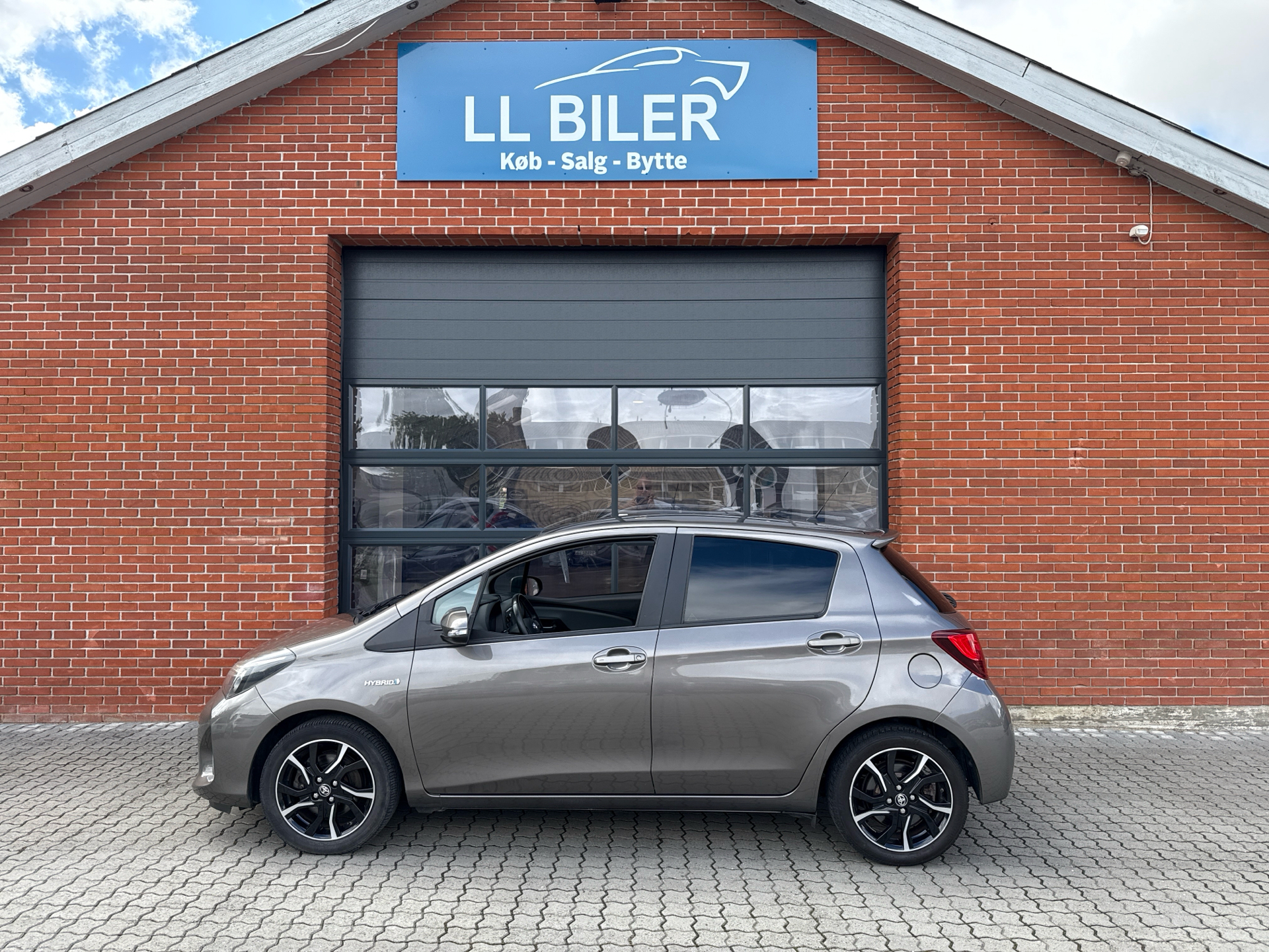 Billede af Toyota Yaris 1,5 Hybrid H2 Style Luksus E-CVT 100HK 5d Trinl. Gear