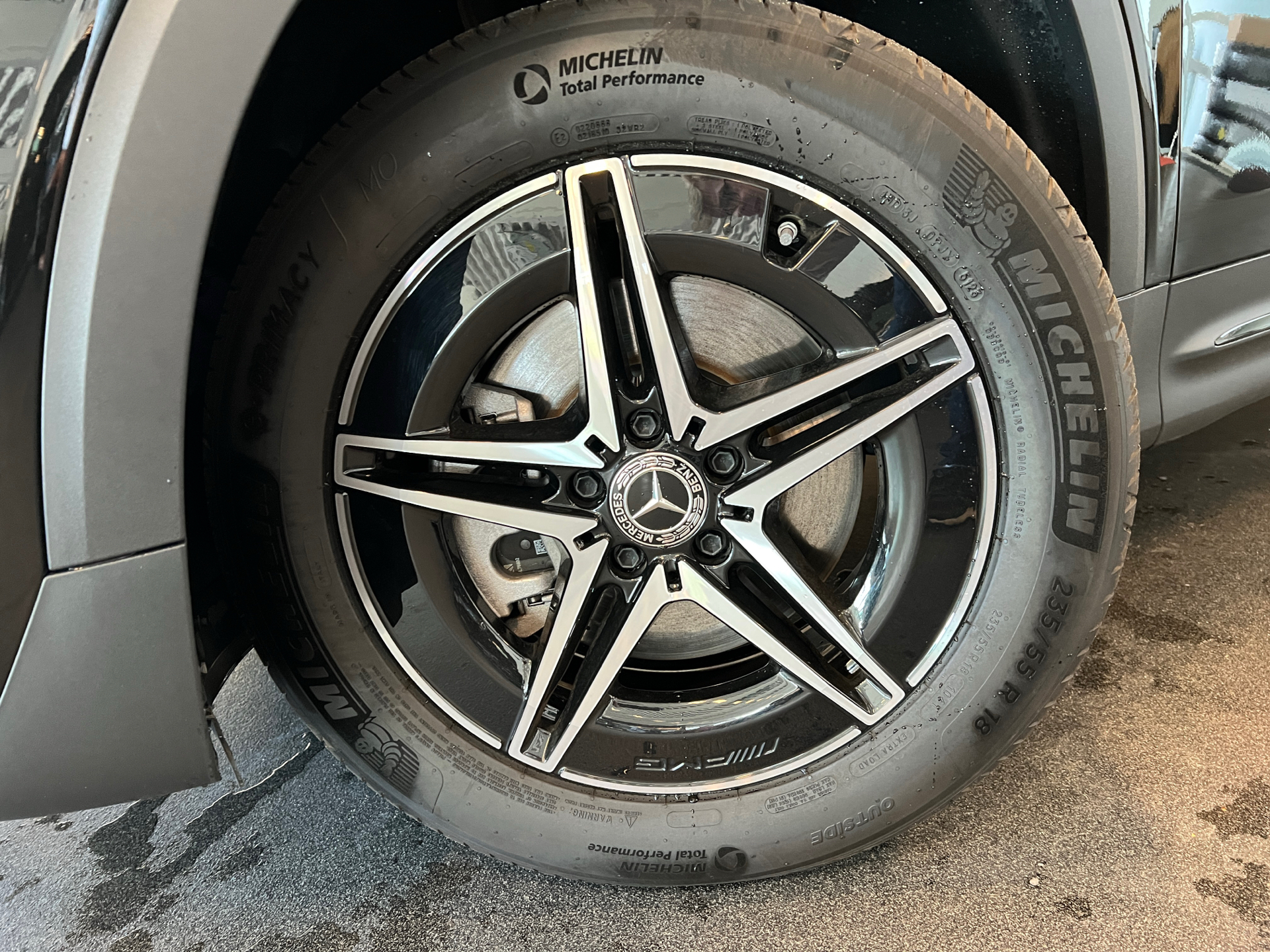 Billede af Mercedes-Benz EQB 250+ 7 pers. EL AMG Edition 190HK 5d Aut.