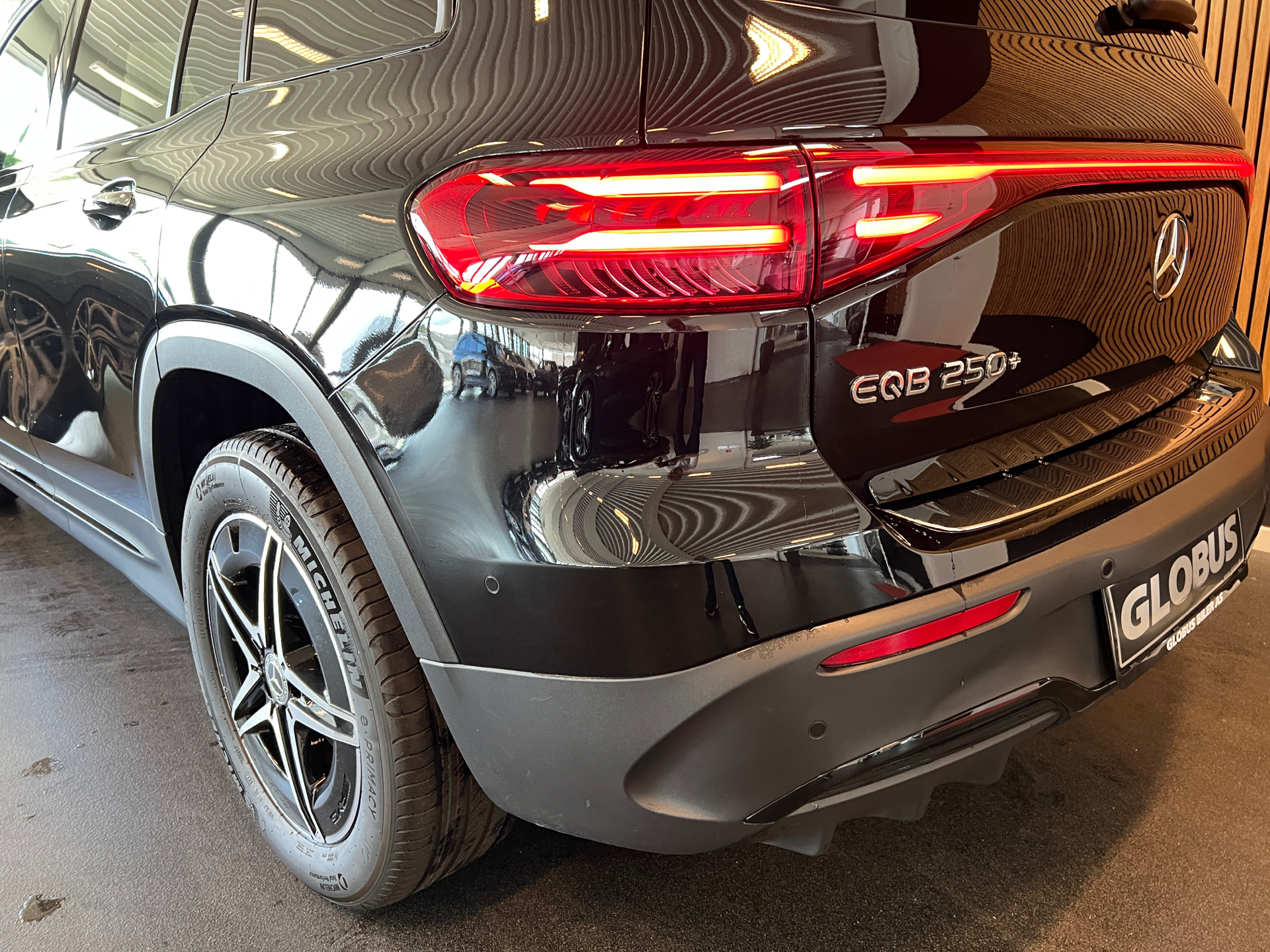Billede af Mercedes-Benz EQB 250+ 7 pers. EL AMG Edition 190HK 5d Aut.