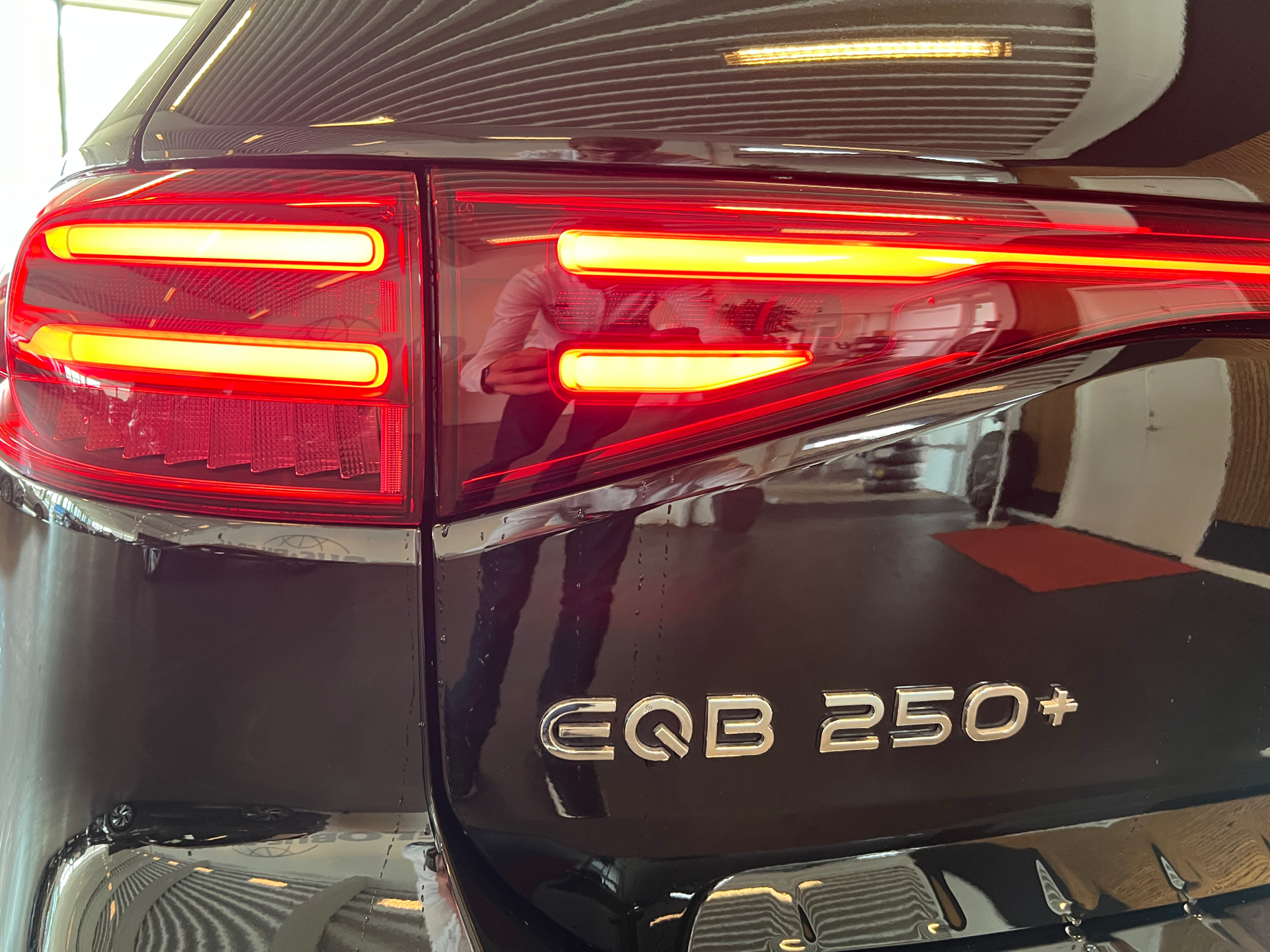 Billede af Mercedes-Benz EQB 250+ 7 pers. EL AMG Edition 190HK 5d Aut.