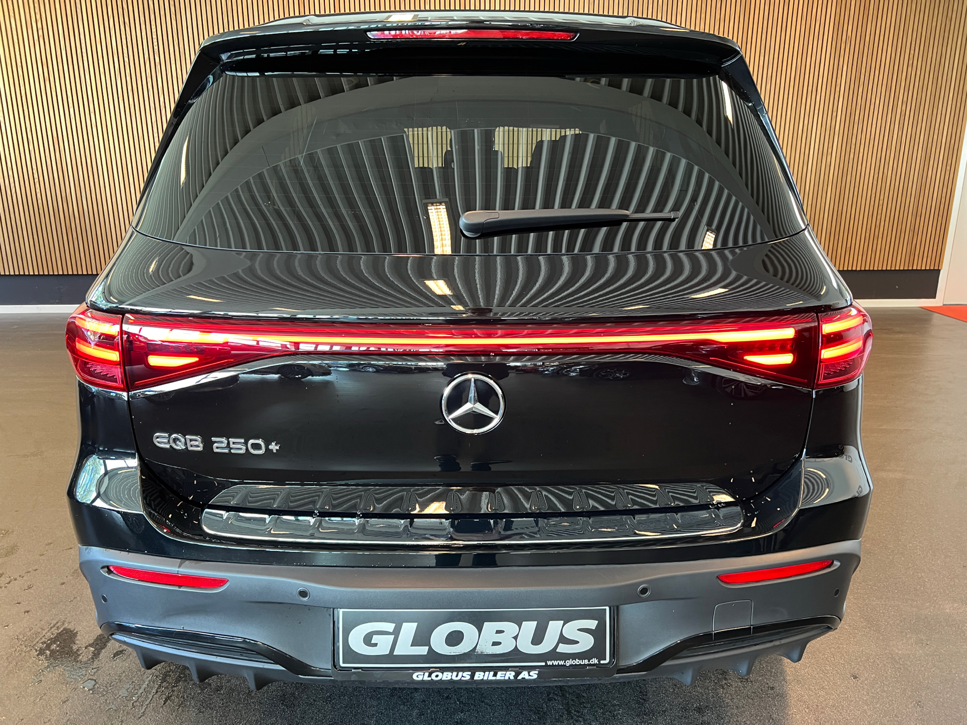 Billede af Mercedes-Benz EQB 250+ 7 pers. EL AMG Edition 190HK 5d Aut.