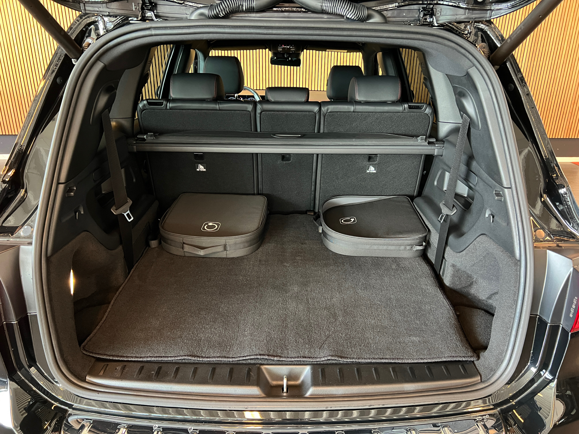Billede af Mercedes-Benz EQB 250+ 7 pers. EL AMG Edition 190HK 5d Aut.